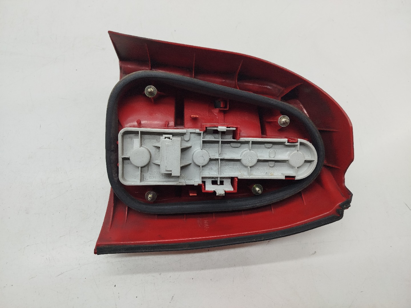 Farolim Stop Esquerdo AUDI A4 Avant (8D5, B5) | 94 - 02 Imagem-2