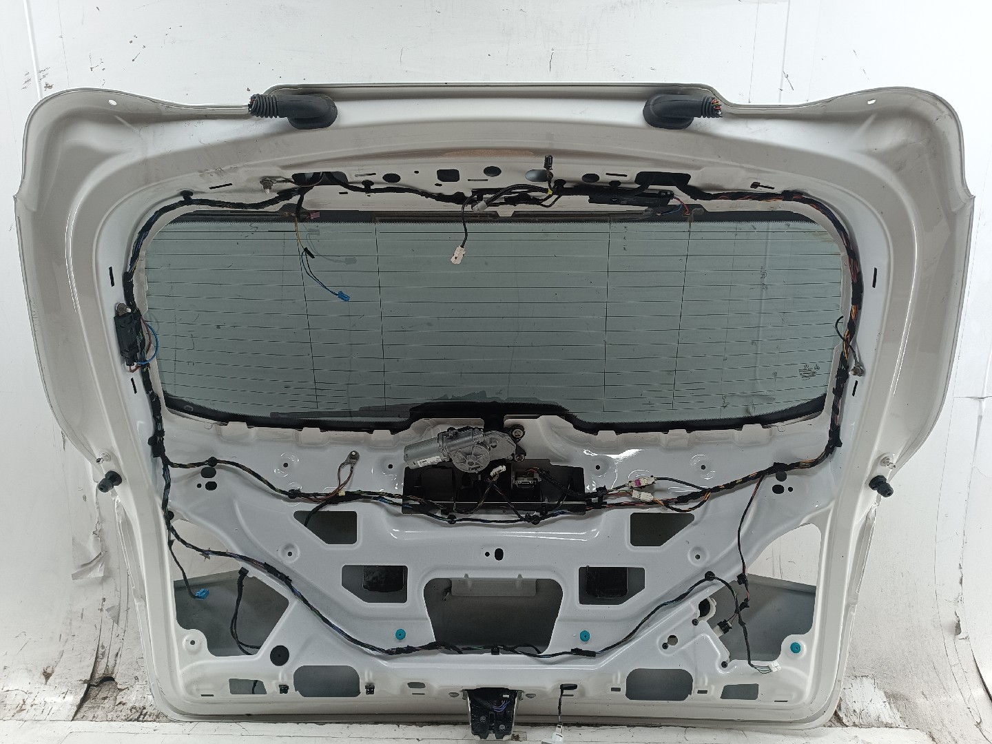 Porta de mala MERCEDES-BENZ GLC (X253) | 15 -  Imagem-13