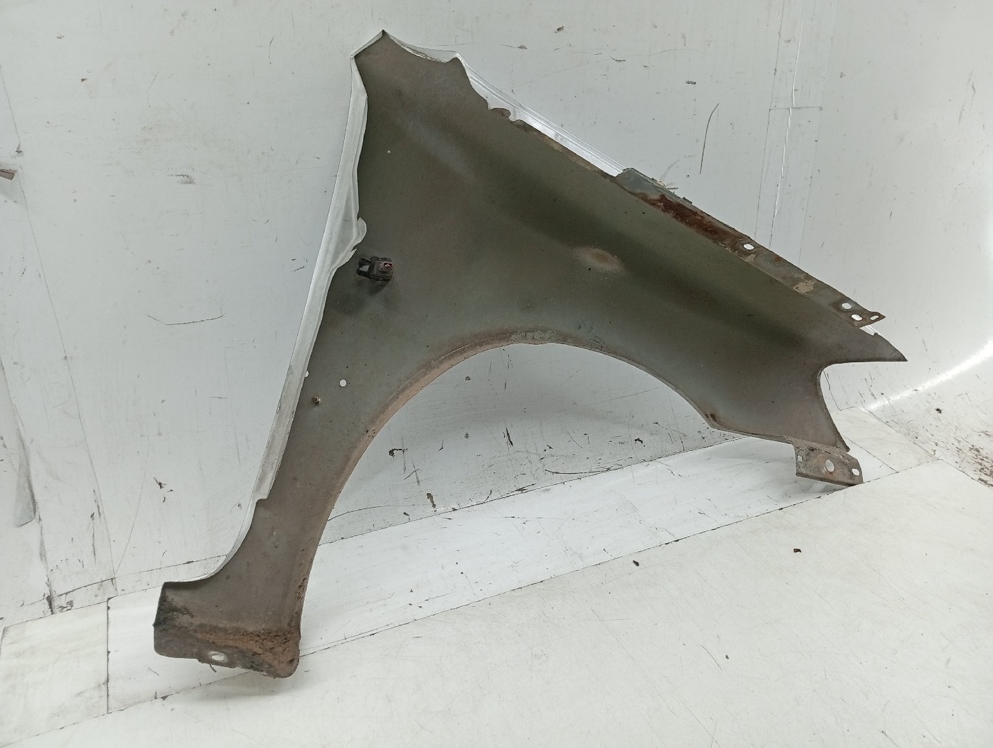 Guarda Lamas Esquerdo PEUGEOT 106 II (1A_, 1C_) | 96 - 05 Imagem-2