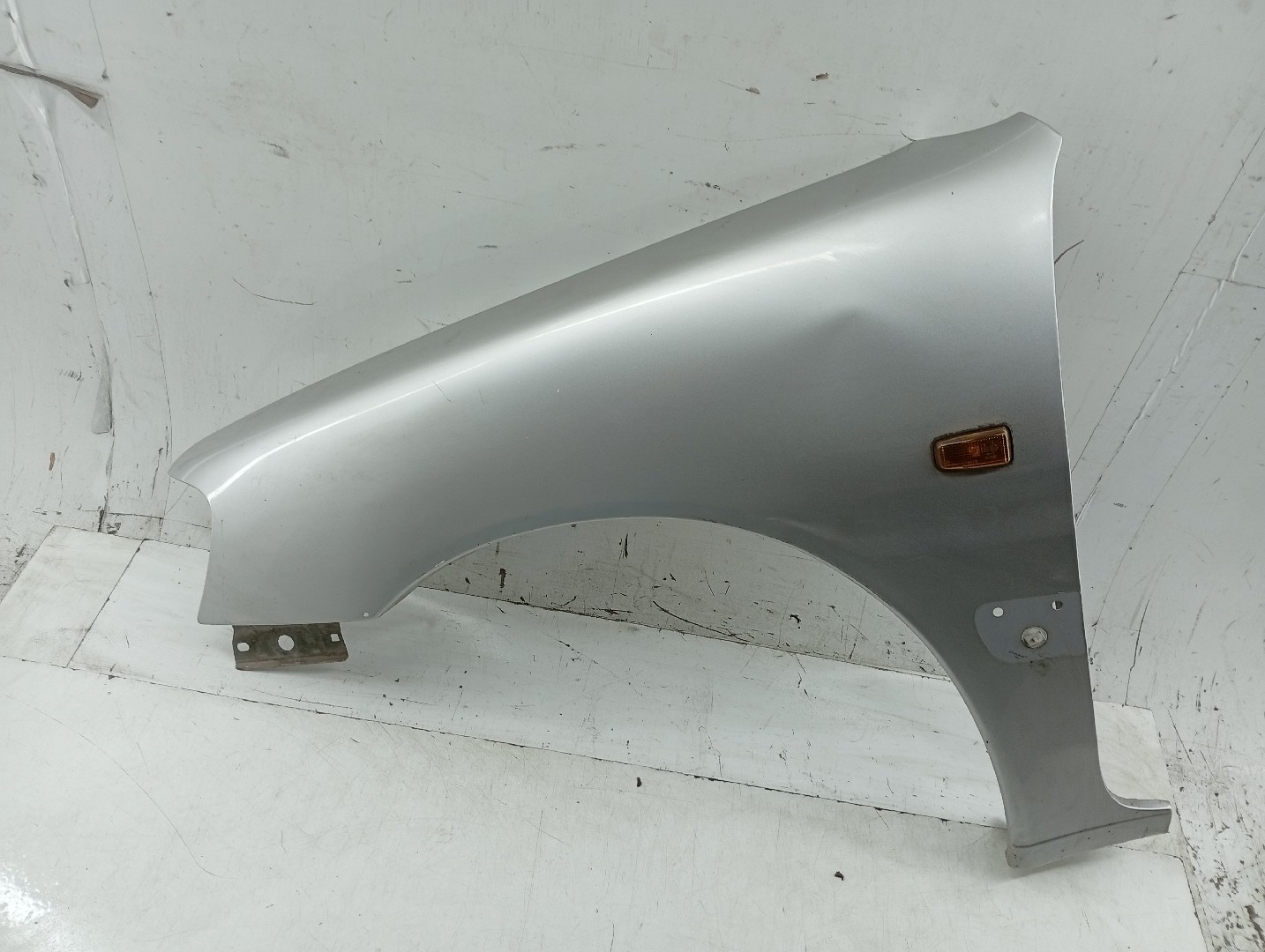 Guarda Lamas Esquerdo PEUGEOT 106 II (1A_, 1C_) | 96 - 05 Imagem-5