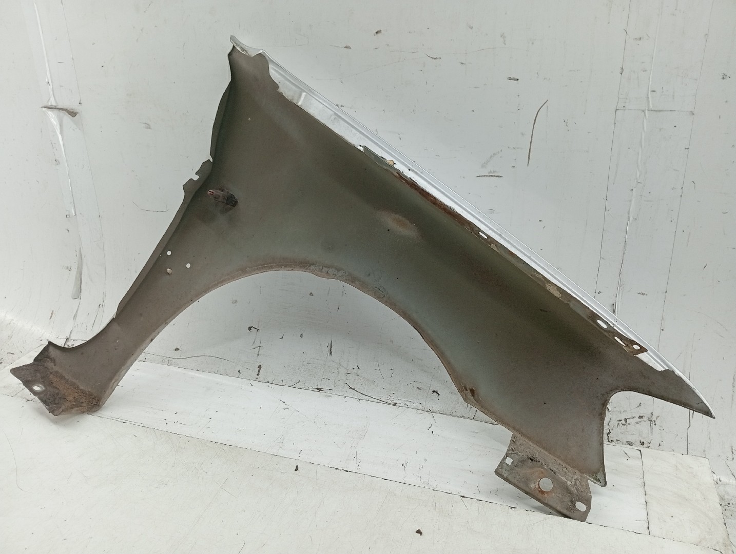 Guarda Lamas Esquerdo PEUGEOT 106 II (1A_, 1C_) | 96 - 05 Imagem-1