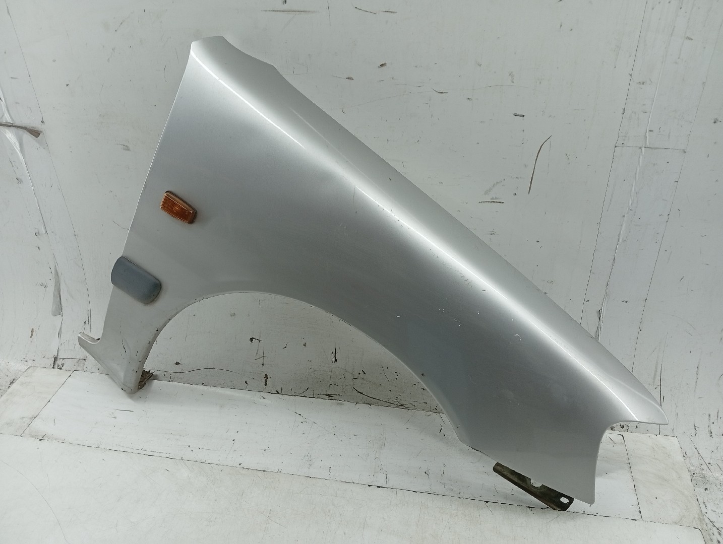 Guarda Lamas Direito PEUGEOT 106 II (1A_, 1C_) | 96 - 05 Imagem-4