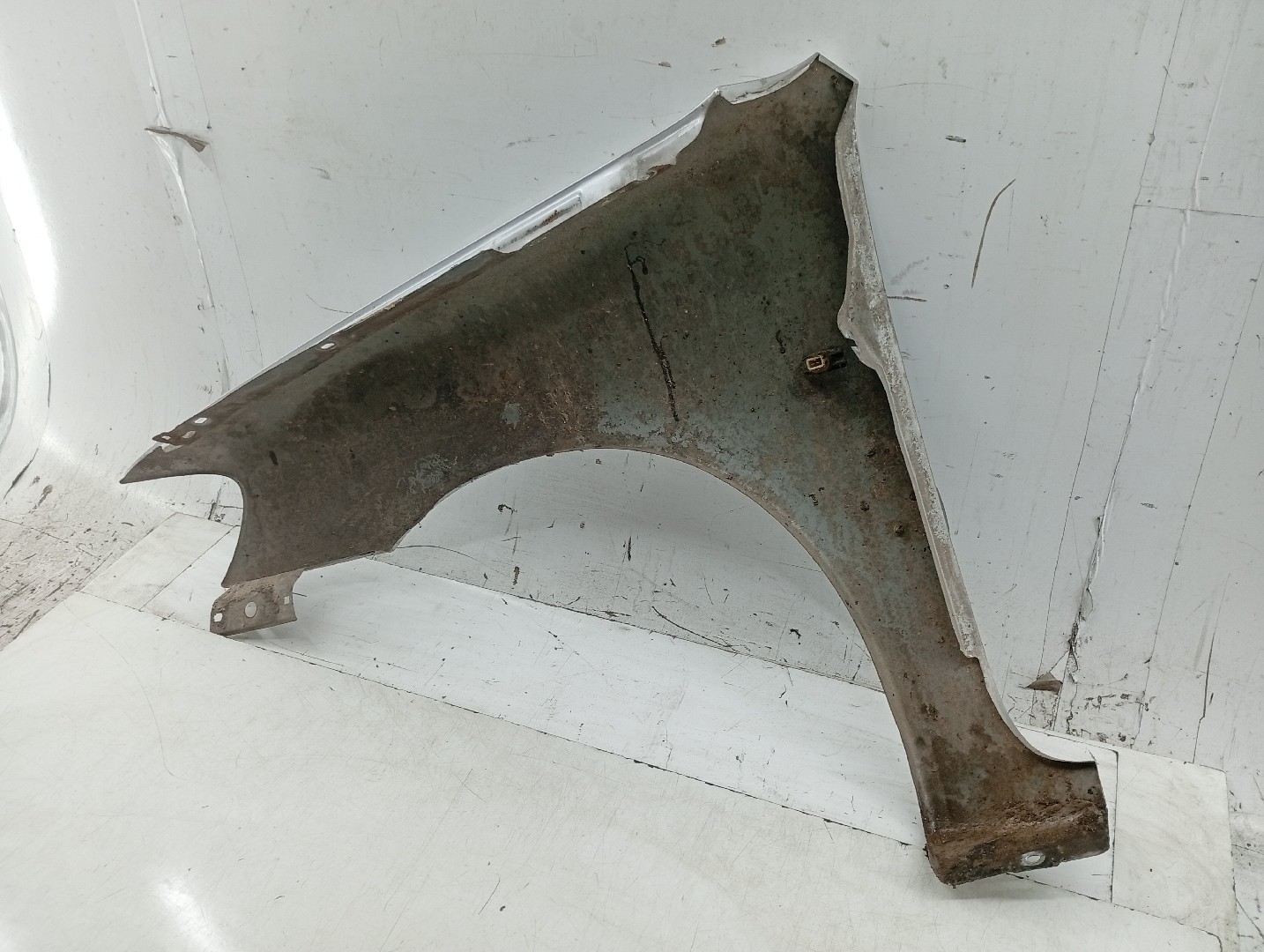 Guarda Lamas Direito PEUGEOT 106 II (1A_, 1C_) | 96 - 05 Imagem-1