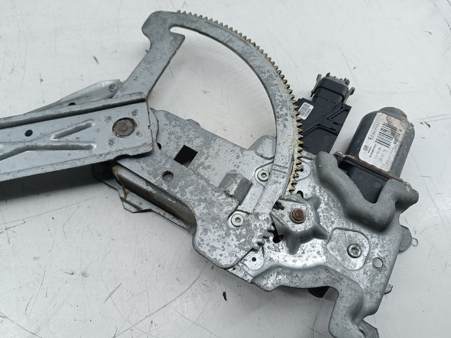 Motor e elevador de vidro frente esquerdo OPEL MERIVA A Veículo multiuso (X03) | 03 - 10 Imagem-1