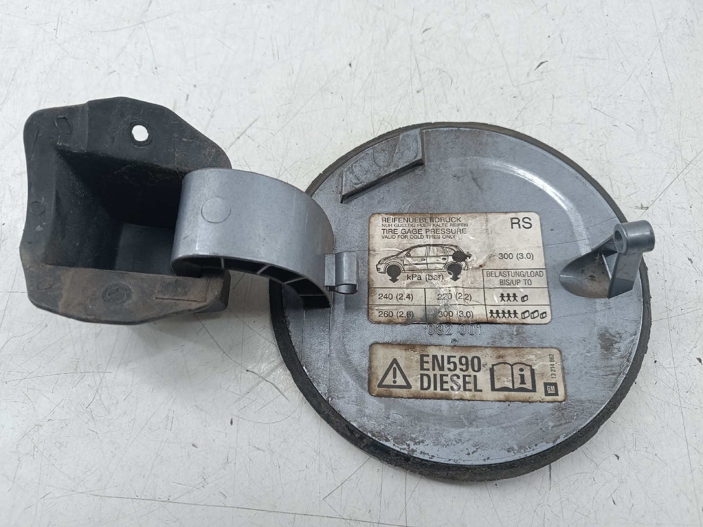 Tampa do deposito de combustível com tampão OPEL MERIVA A Veículo multiuso (X03) | 03 - 10