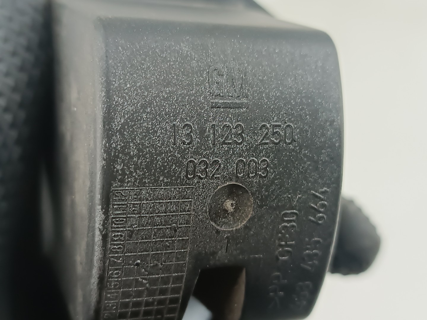 Tampa do deposito de combustível com tampão OPEL MERIVA A Veículo multiuso (X03) | 03 - 10 Imagem-2