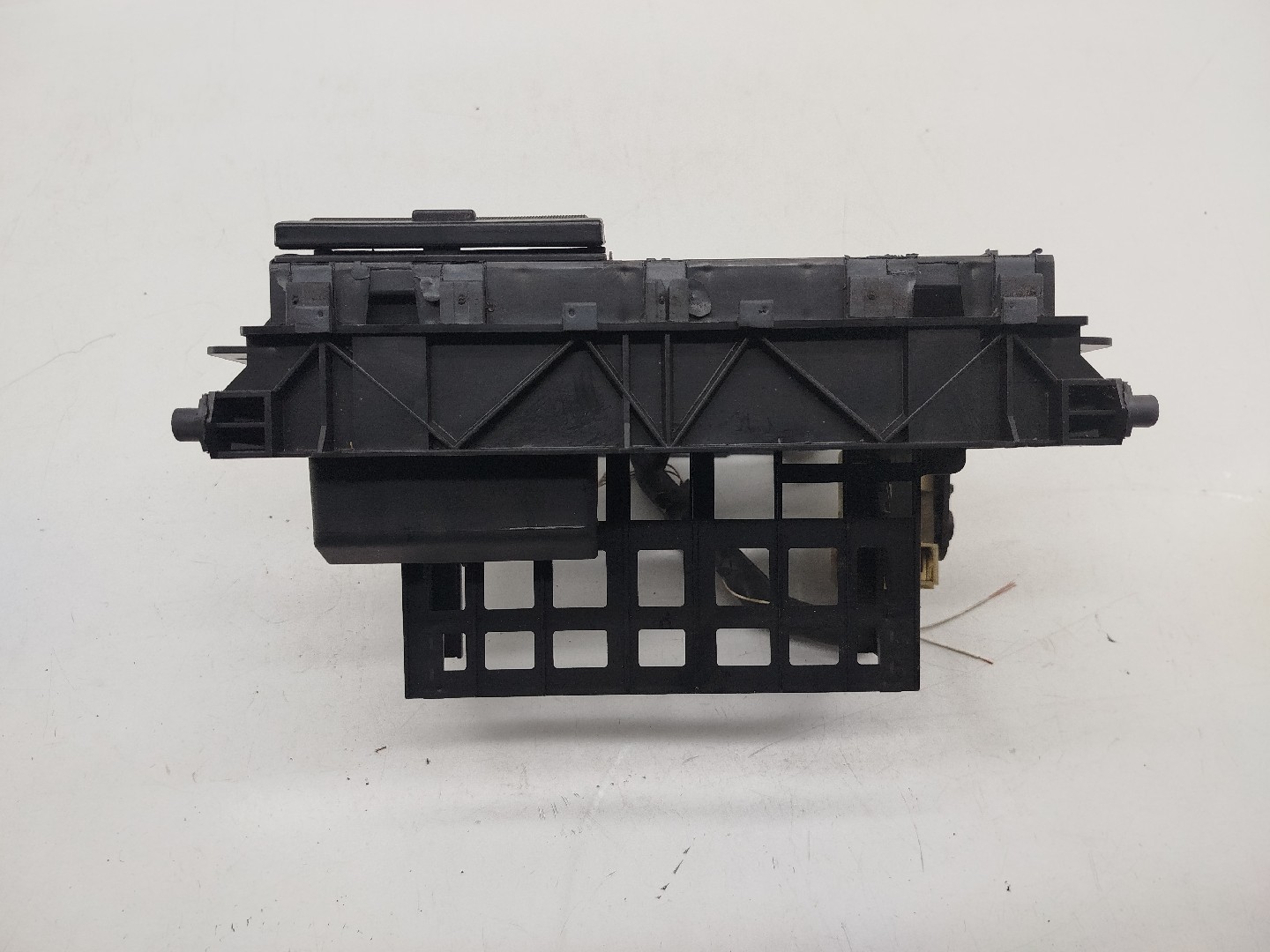 Consola Central AUDI A4 Avant (8D5, B5) | 94 - 02 Imagem-4