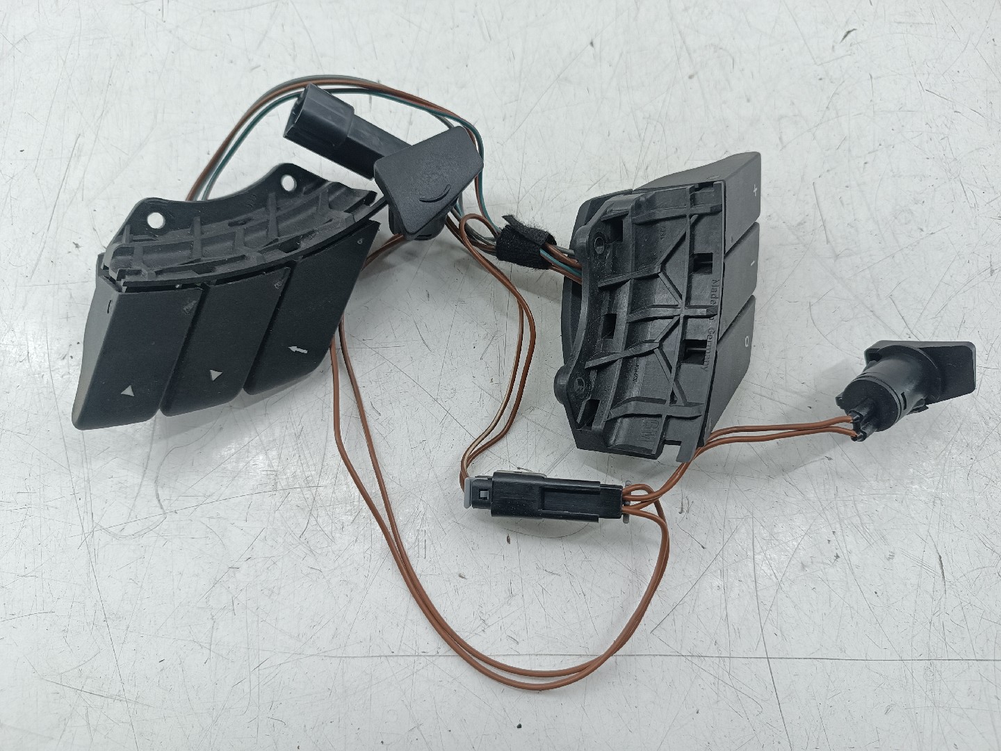 Comandos do Volante OPEL MERIVA A Veículo multiuso (X03) | 03 - 10