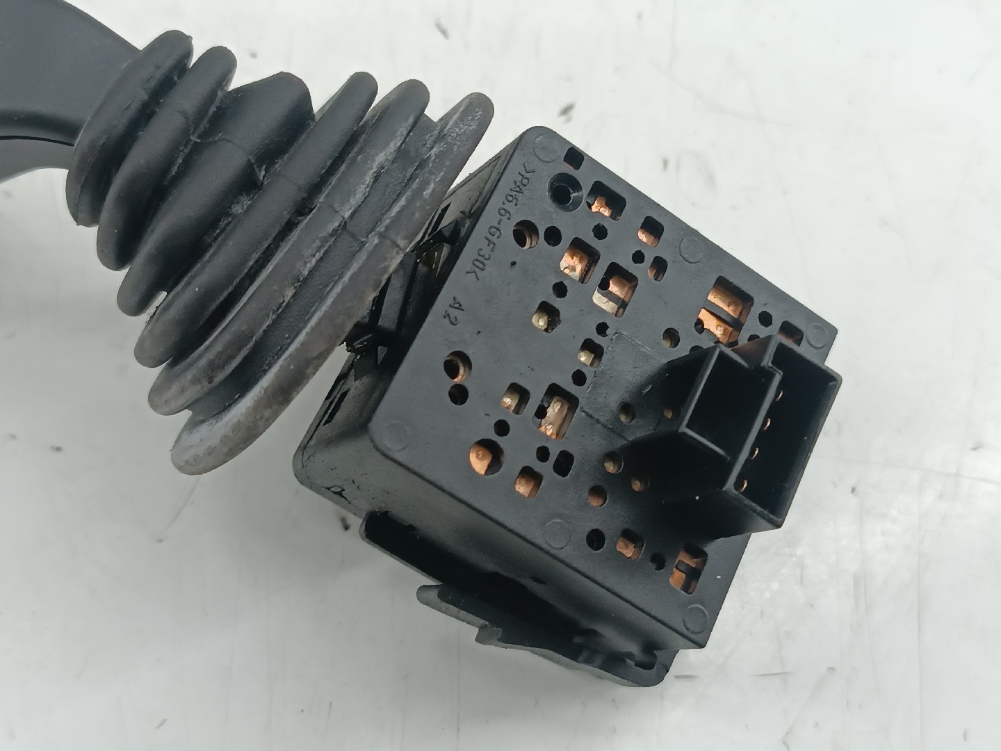 Comutador de limpa-para-brisas OPEL MERIVA A Veículo multiuso (X03) | 03 - 10 Imagem-3