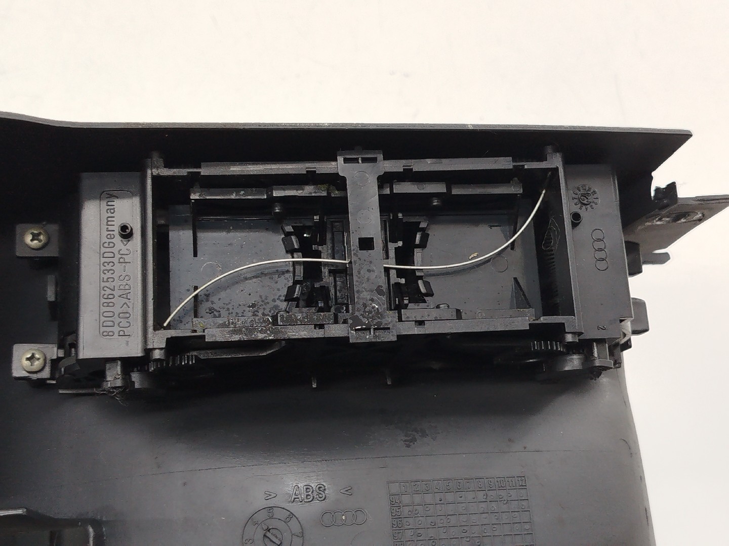 Consola de apoio de braço AUDI A4 Avant (8D5, B5) | 94 - 02 Imagem-7