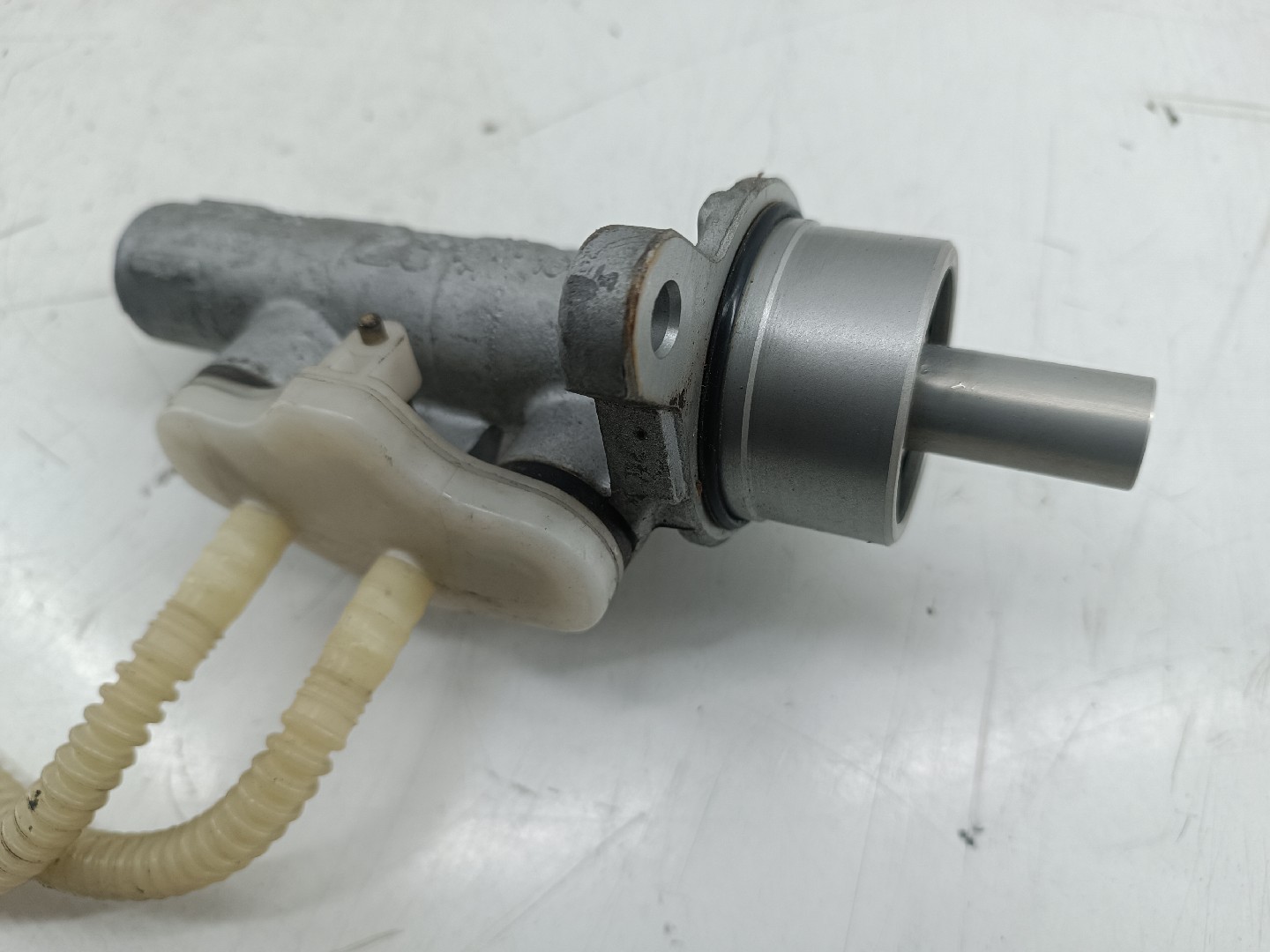 Cilindro mestre OPEL MERIVA A Veículo multiuso (X03) | 03 - 10 Imagem-4