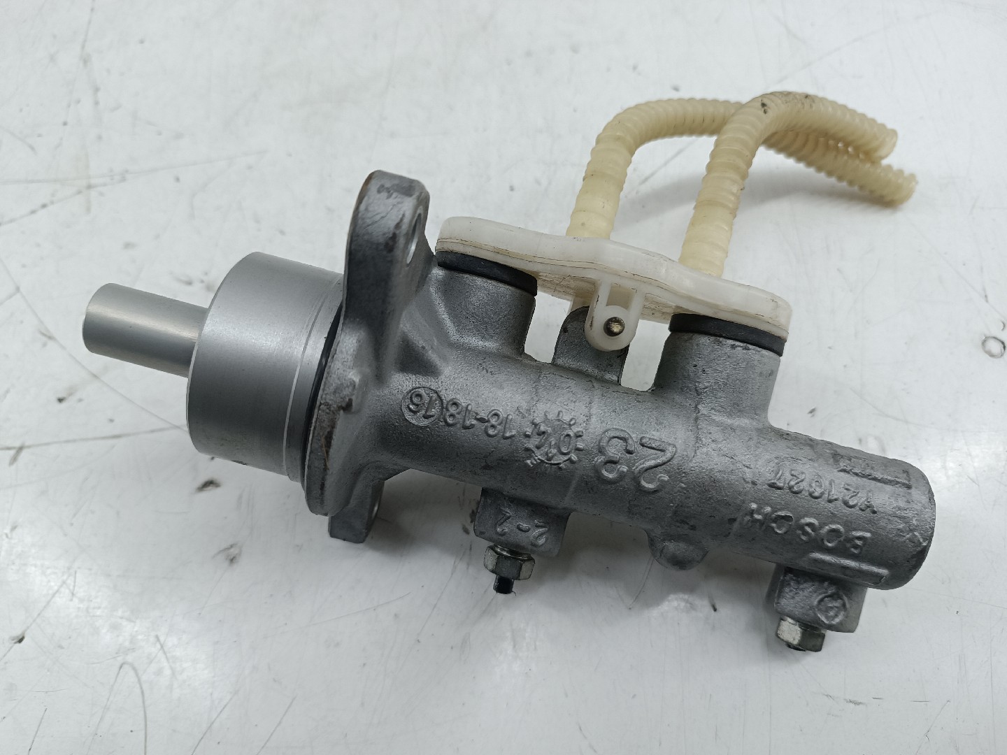 Cilindro mestre OPEL MERIVA A Veículo multiuso (X03) | 03 - 10 Imagem-2