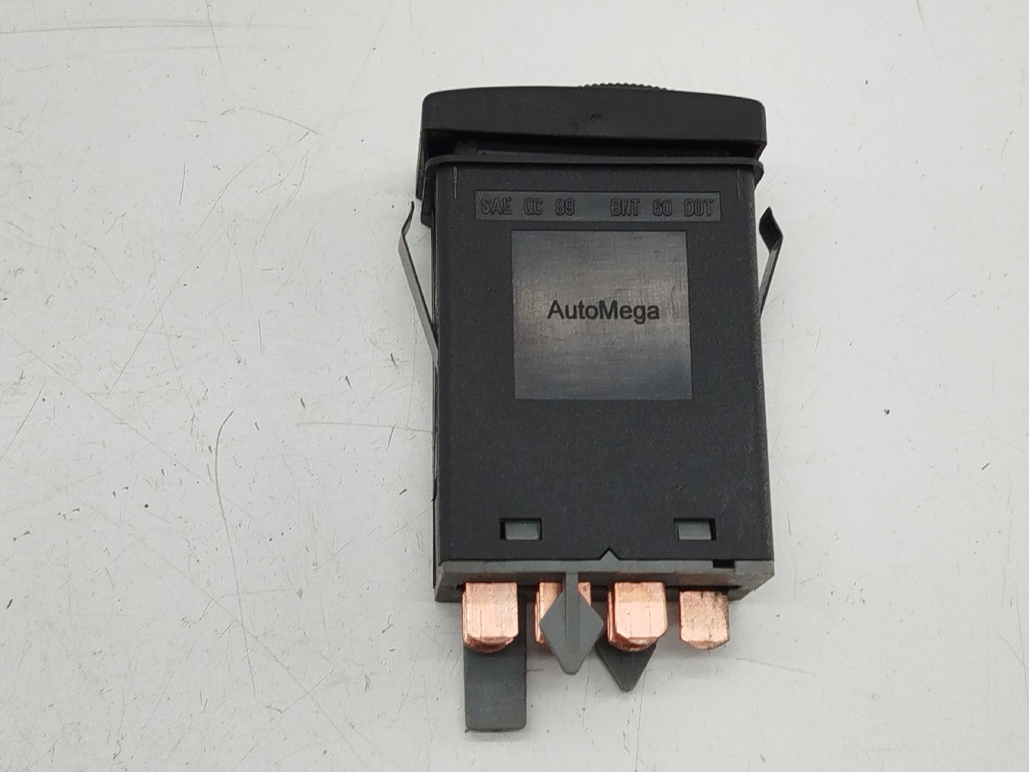 Botão dos 4 piscas AUDI A4 Avant (8D5, B5) | 94 - 02 Imagem-3