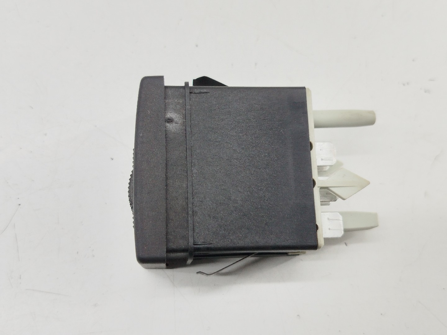 Regulador de luzes AUDI A4 Avant (8D5, B5) | 94 - 02 Imagem-1