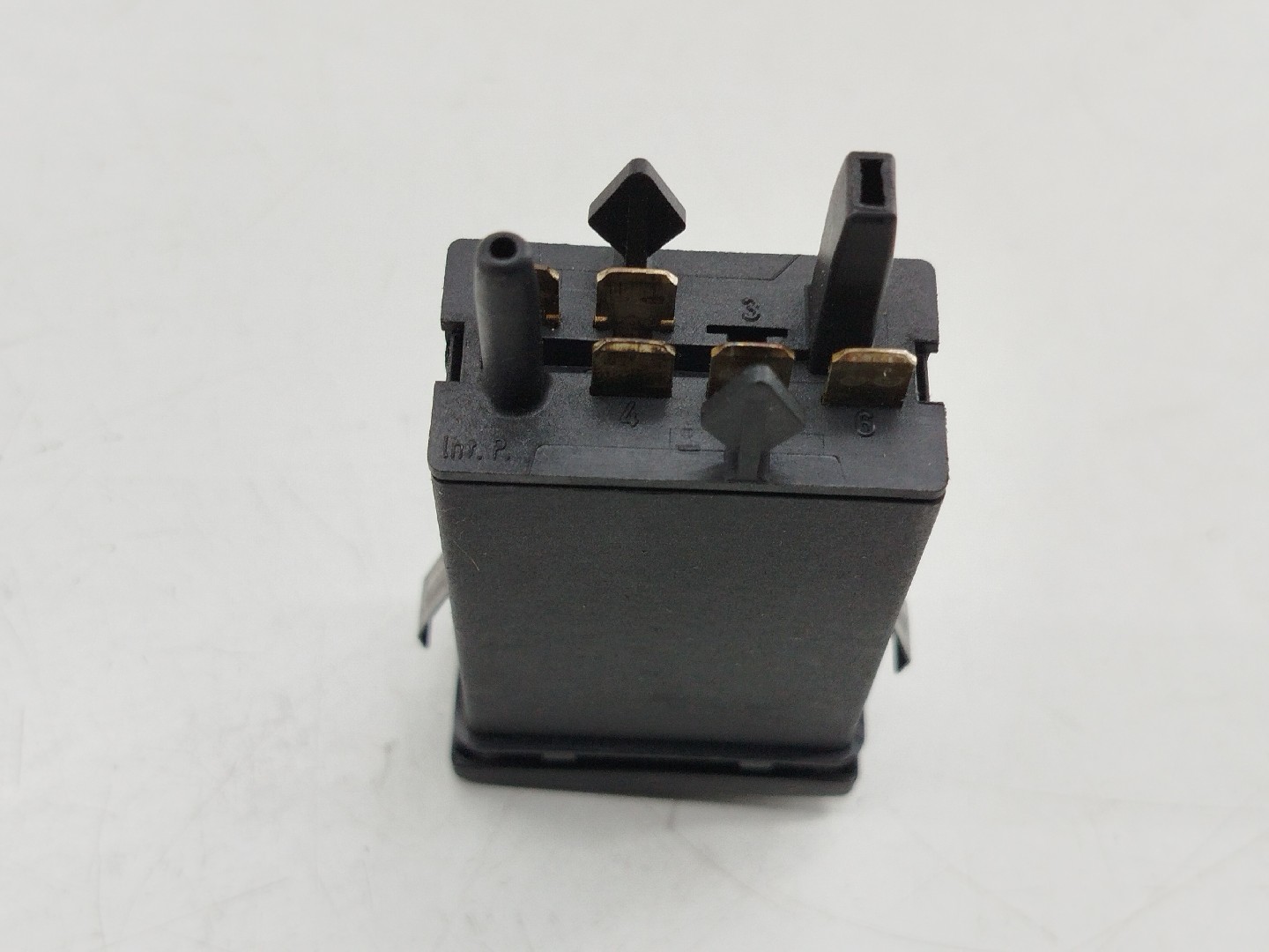 Botão desembaciador de vidro traseiro AUDI A4 Avant (8D5, B5) | 94 - 02 Imagem-2