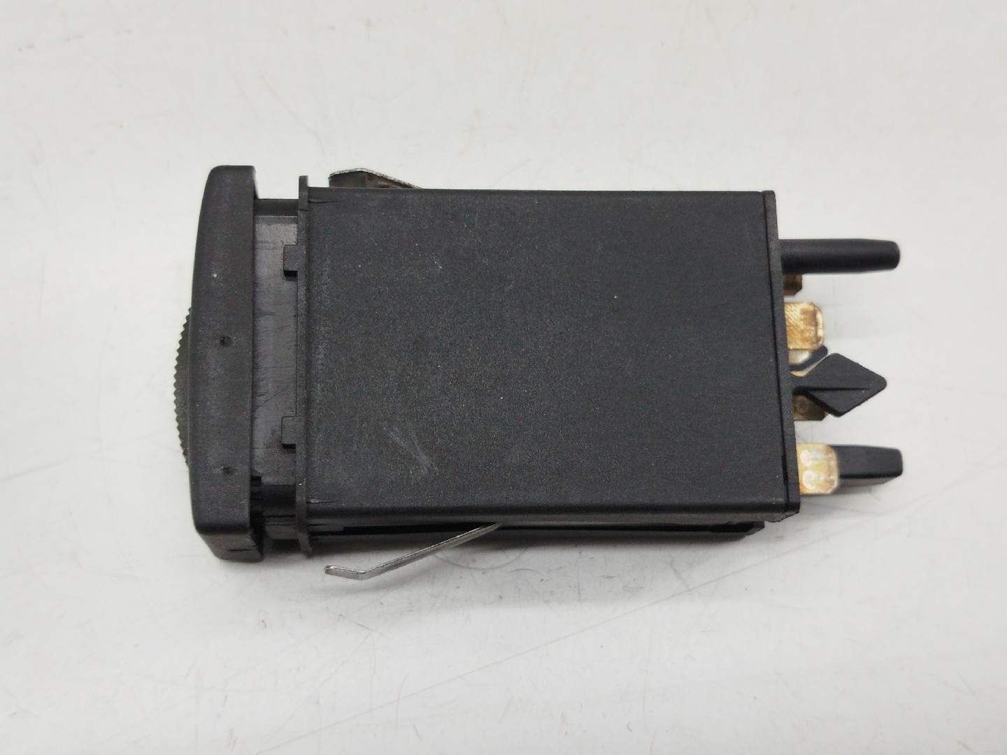 Botão desembaciador de vidro traseiro AUDI A4 Avant (8D5, B5) | 94 - 02 Imagem-1