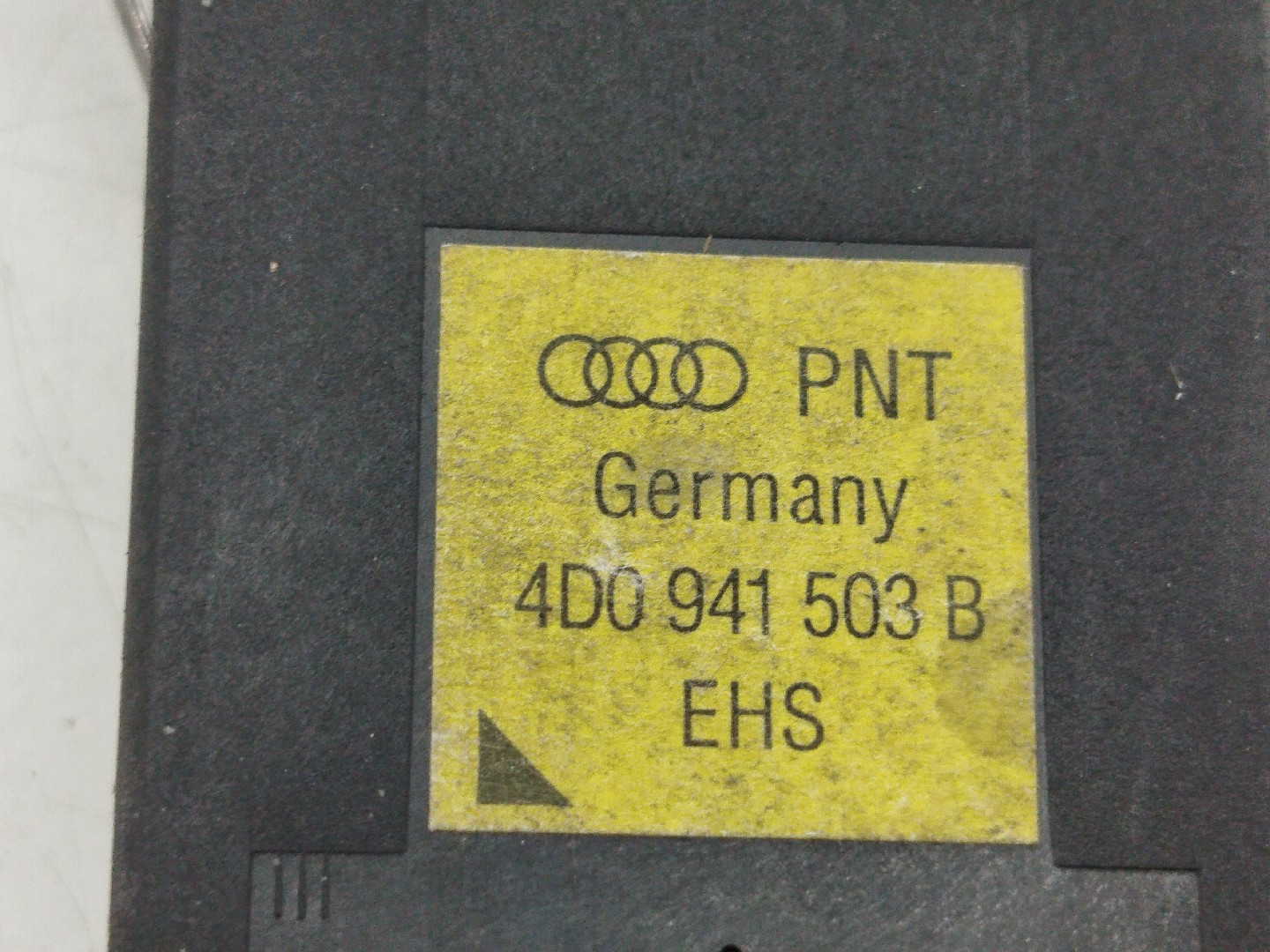 Botão desembaciador de vidro traseiro AUDI A4 Avant (8D5, B5) | 94 - 02 Imagem-3