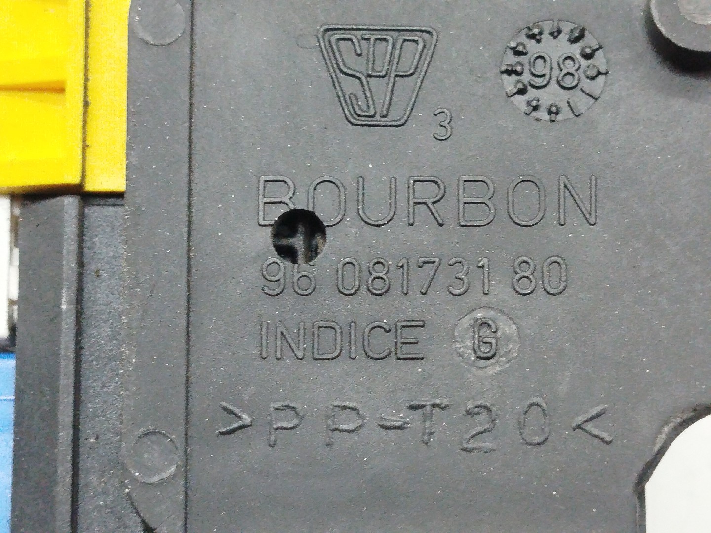 Caixa de Fusíveis PEUGEOT 106 II (1A_, 1C_) | 96 - 05 Imagem-7