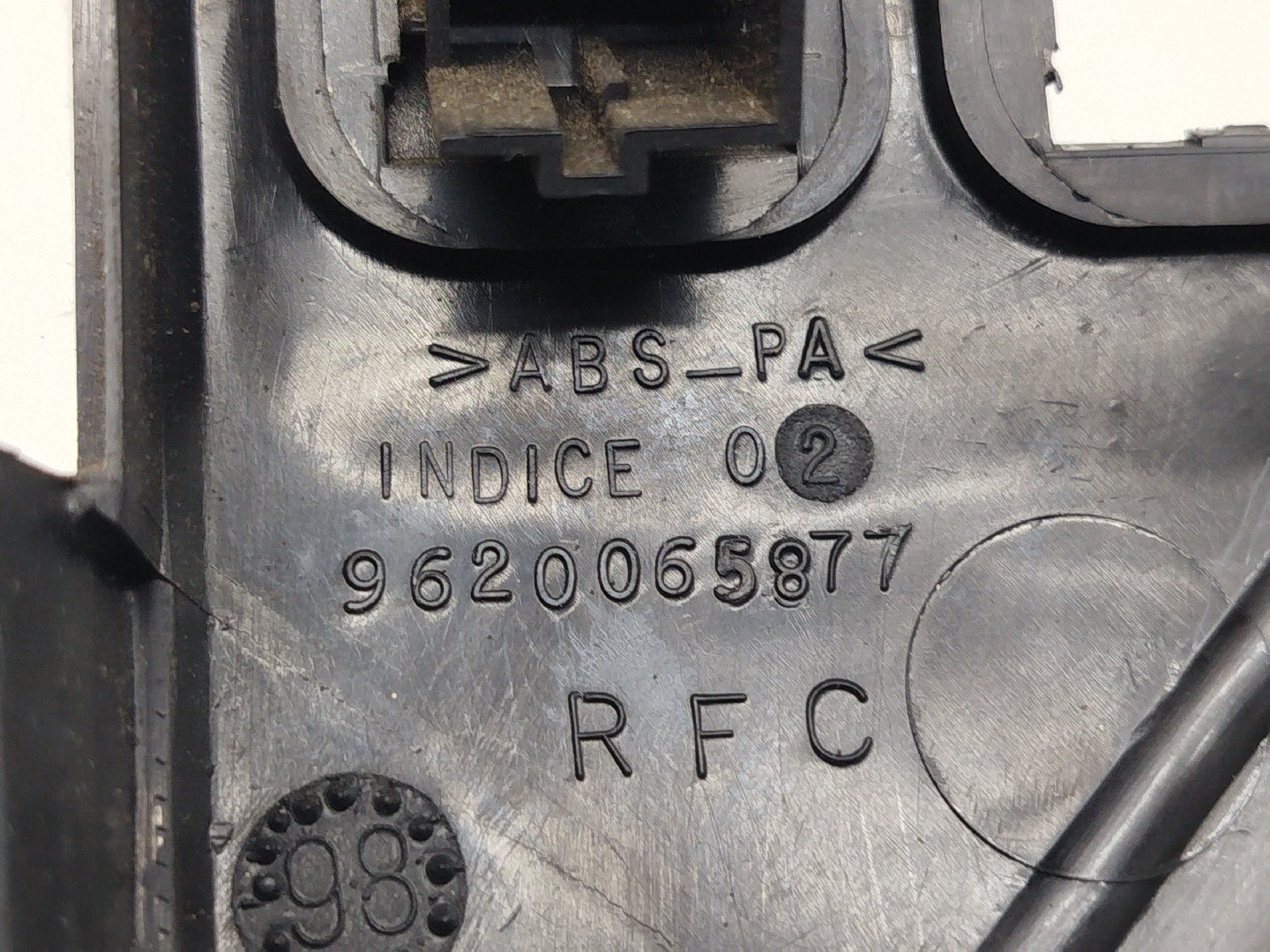 Moldura Consola Central PEUGEOT 106 II (1A_, 1C_) | 96 - 05 Imagem-2