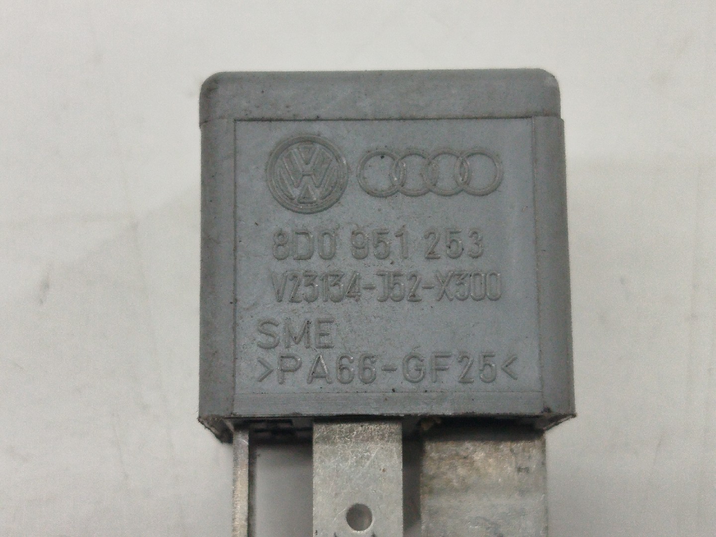 Relés AUDI A4 Avant (8D5, B5) | 94 - 02 Imagem-1