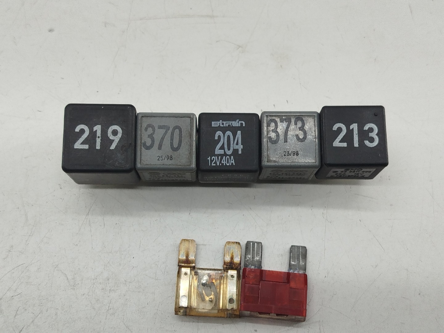 Relés AUDI A4 Avant (8D5, B5) | 94 - 02 Imagem-9