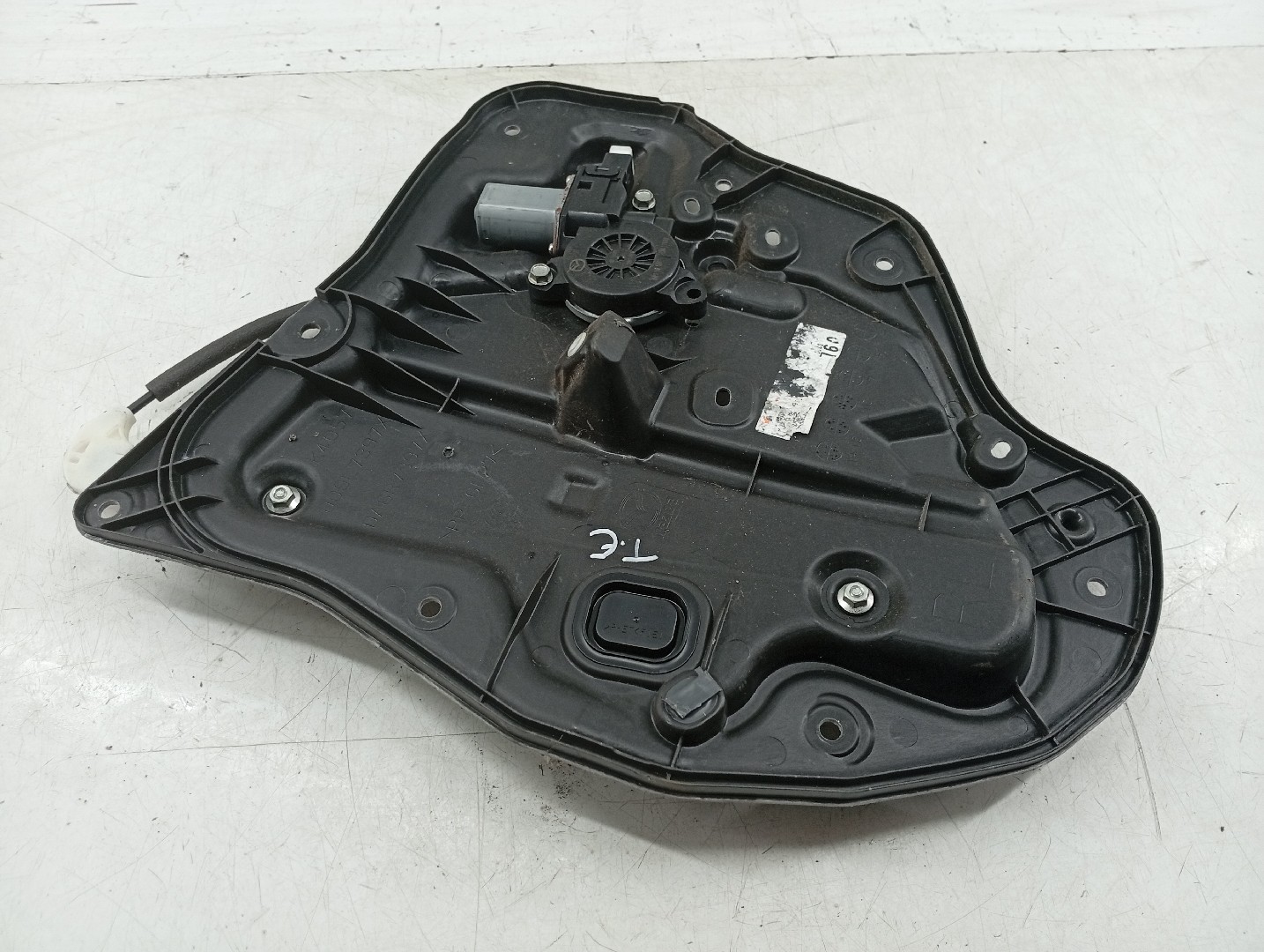 Motor e elevador de vidro trás esquerdo MAZDA CX-3 (DK) | 15 -  Imagem-2