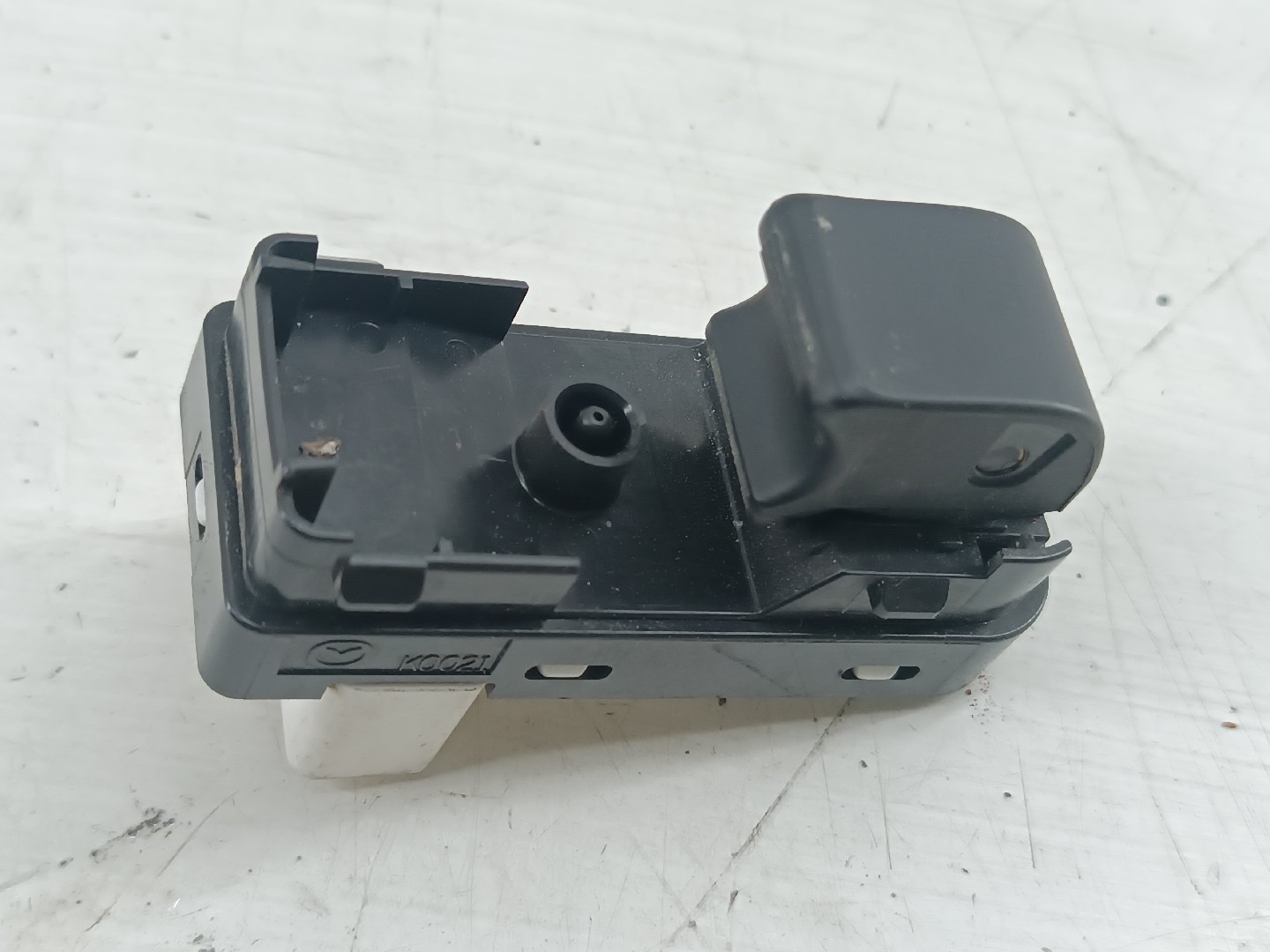 Comutador de vidro traseiro direito MAZDA CX-3 (DK) | 15 -  Imagem-3