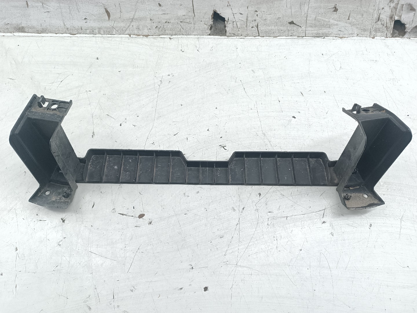 Guia central de para-choques MAZDA CX-3 (DK) | 15 - 