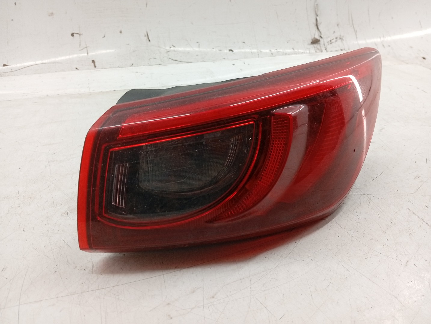 Farolim Stop Direito MAZDA CX-3 (DK) | 15 -  Imagem-1