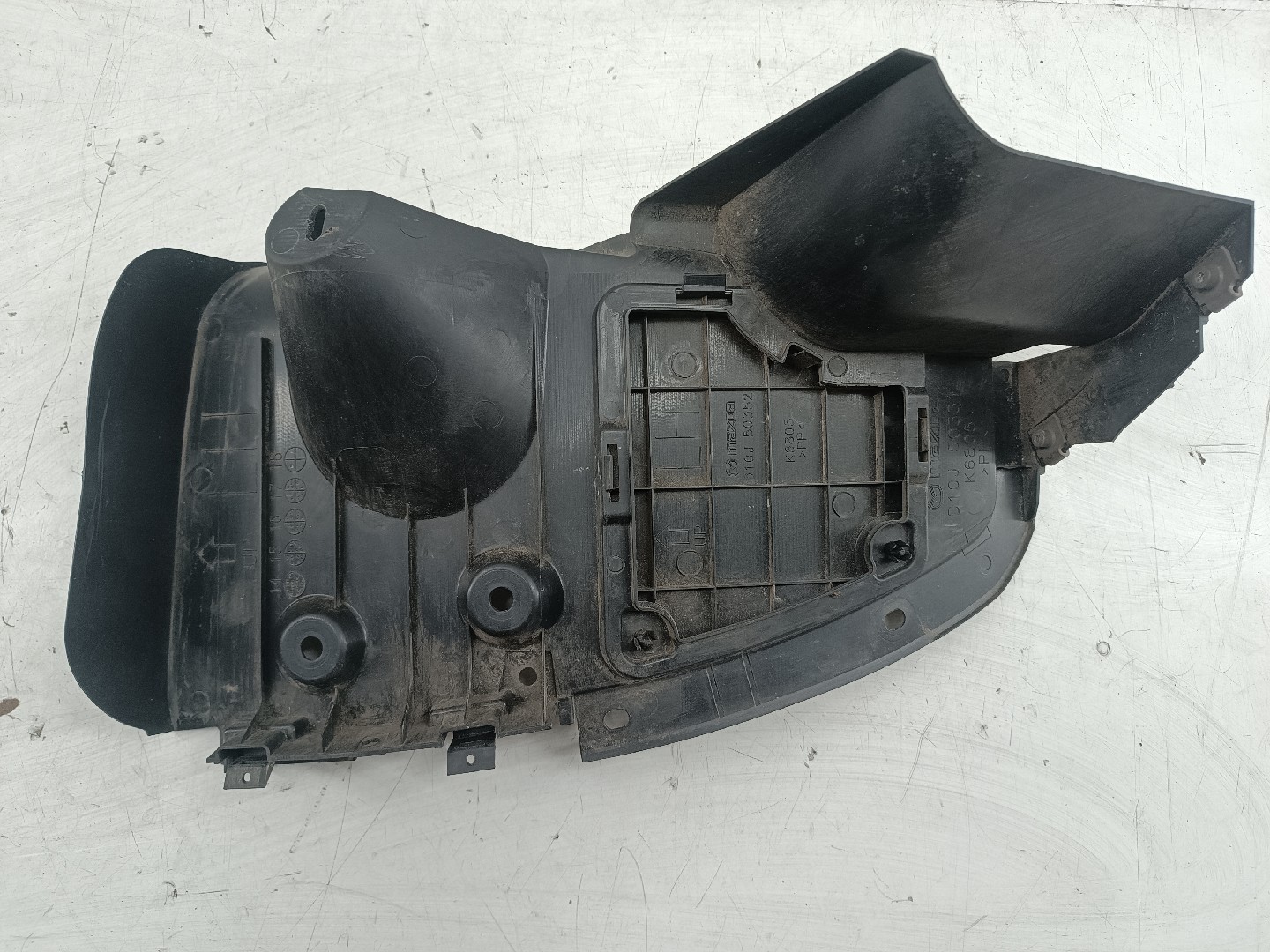 Acabamento de cava de roda MAZDA CX-3 (DK) | 15 - 