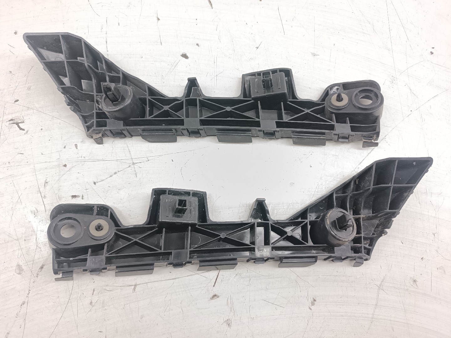 Suporte de montagem de para-choques MAZDA CX-3 (DK) | 15 - 