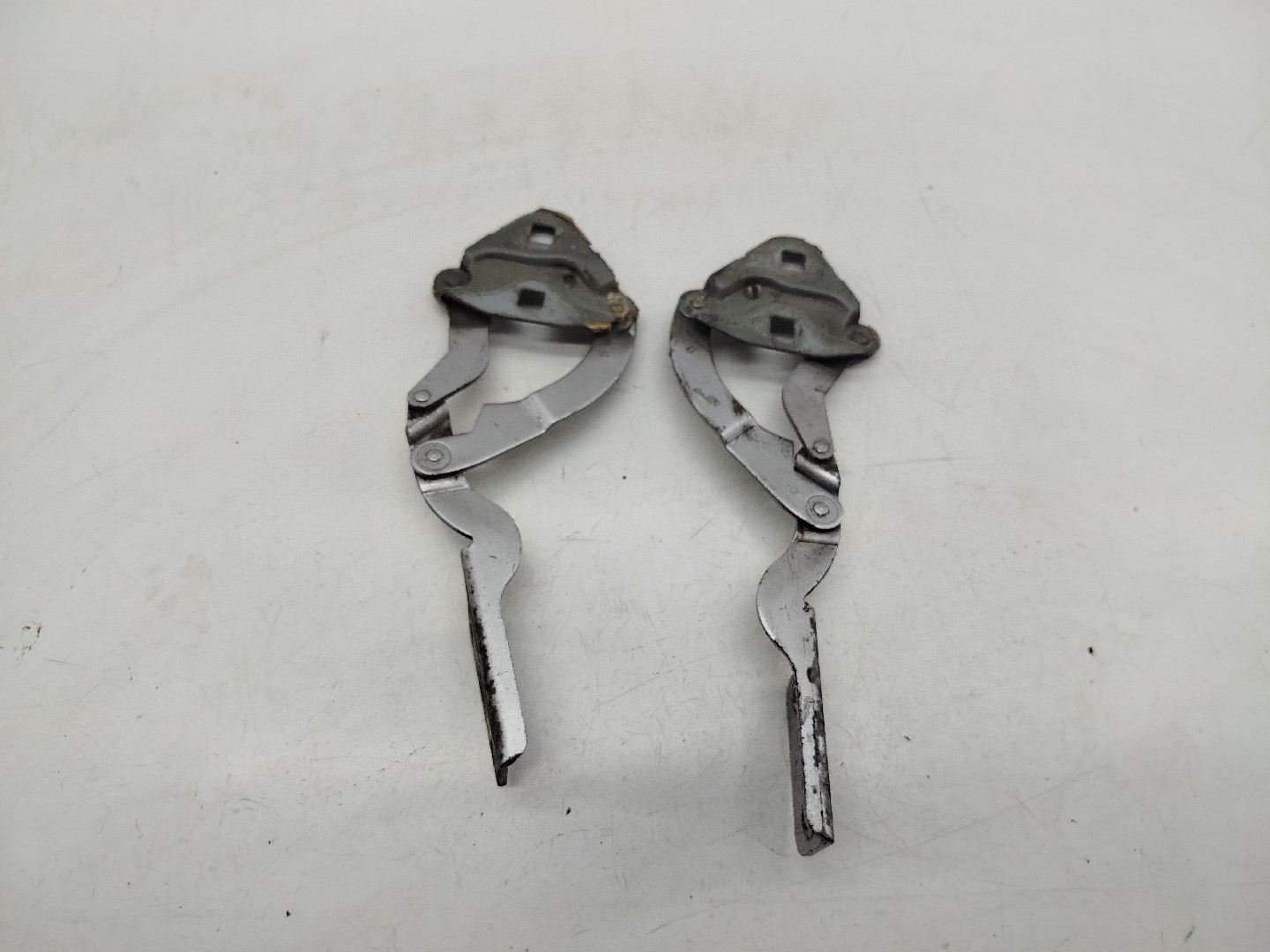 Dobradiças do capô PEUGEOT 106 II (1A_, 1C_) | 96 - 05 Imagem-1