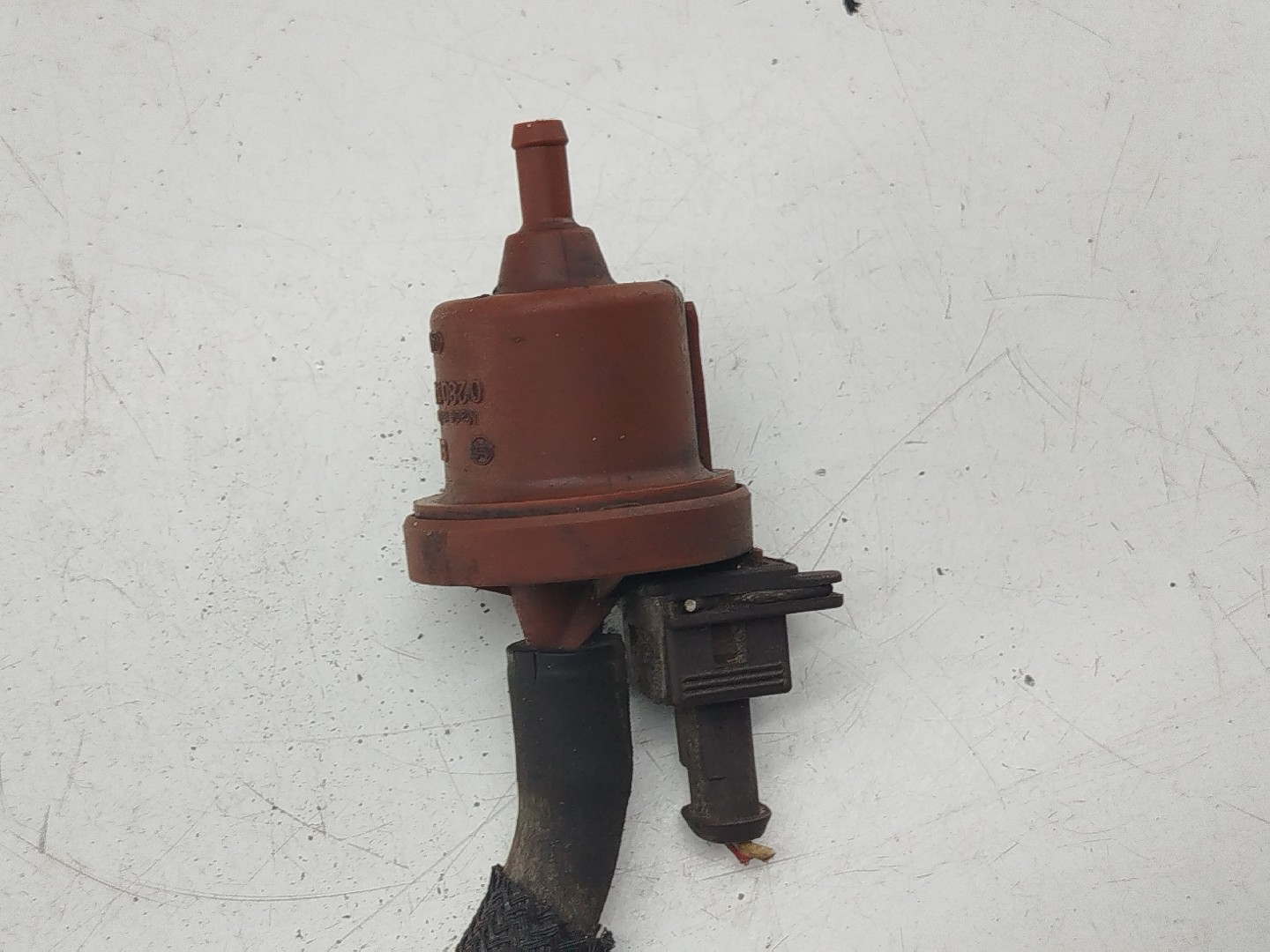 Válvula de vácuo PEUGEOT 106 II (1A_, 1C_) | 96 - 05 Imagem-4