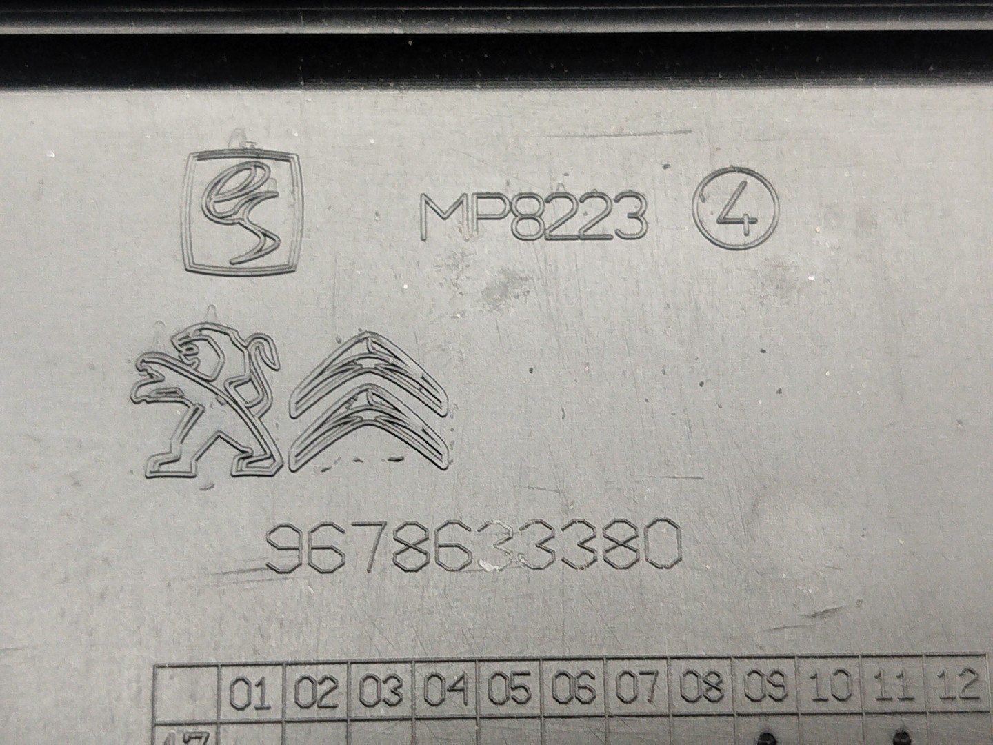 Caixa de Fusíveis PEUGEOT 308 II | 13 -  Imagem-4