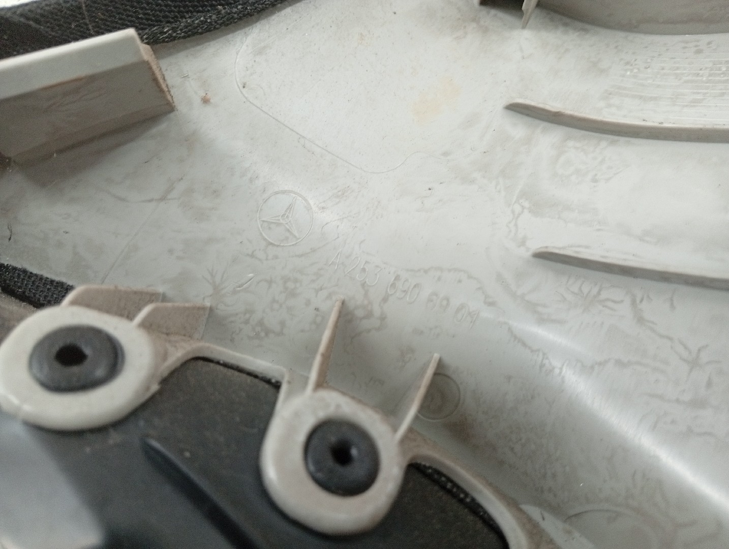 Moldura de pilar C esquerda MERCEDES-BENZ GLC (X253) | 15 -  Imagem-3