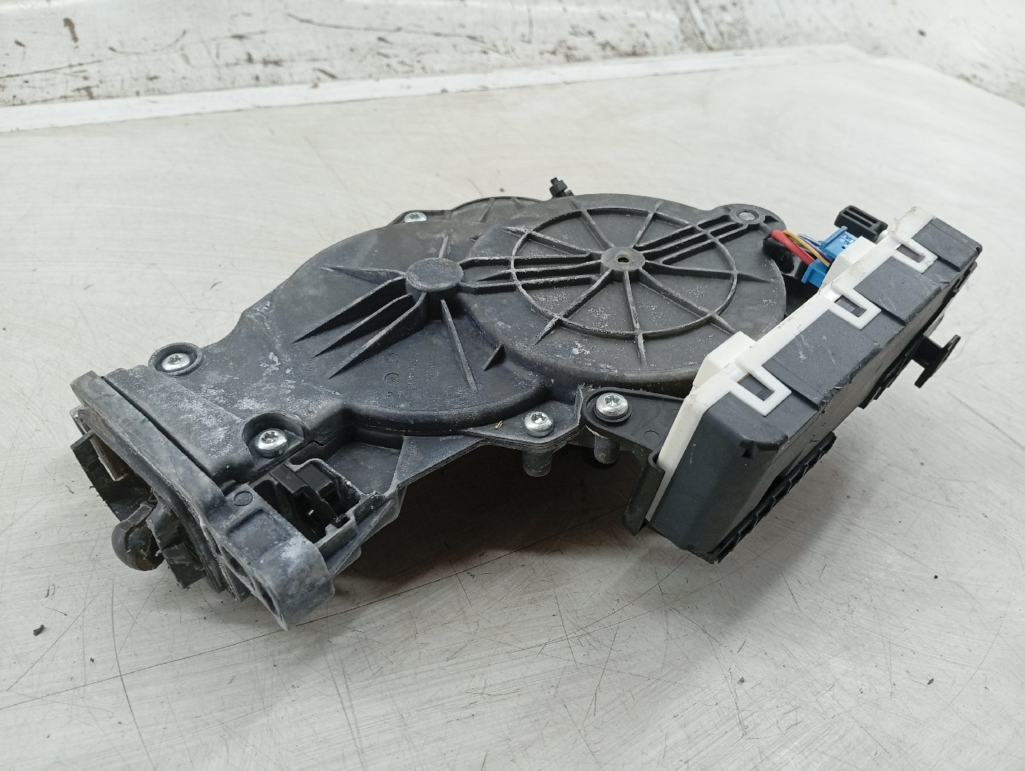 Motor do fecho da Mala MERCEDES-BENZ GLC (X253) | 15 -  Imagem-1