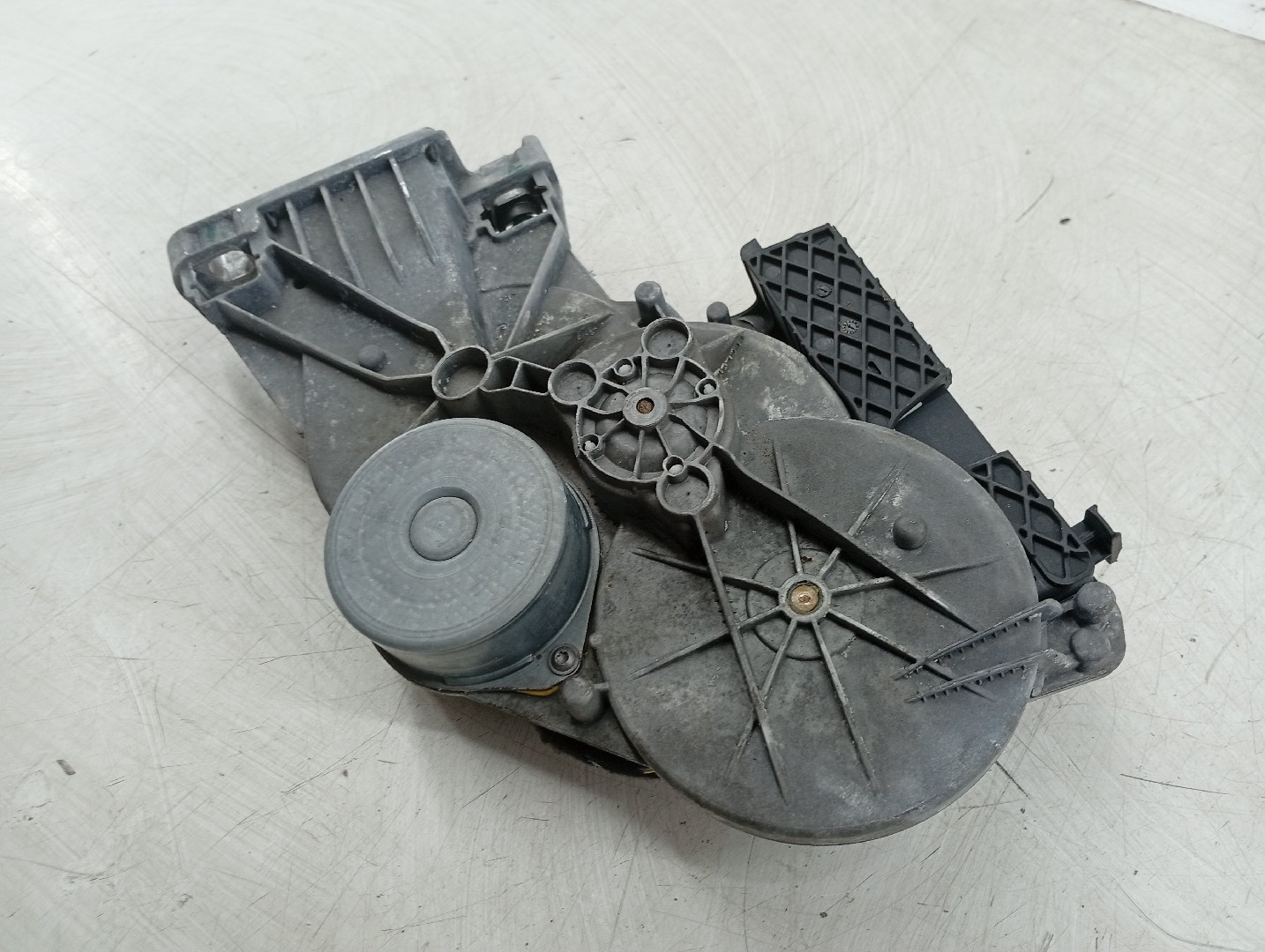 Motor do fecho da Mala MERCEDES-BENZ GLC (X253) | 15 -  Imagem-4