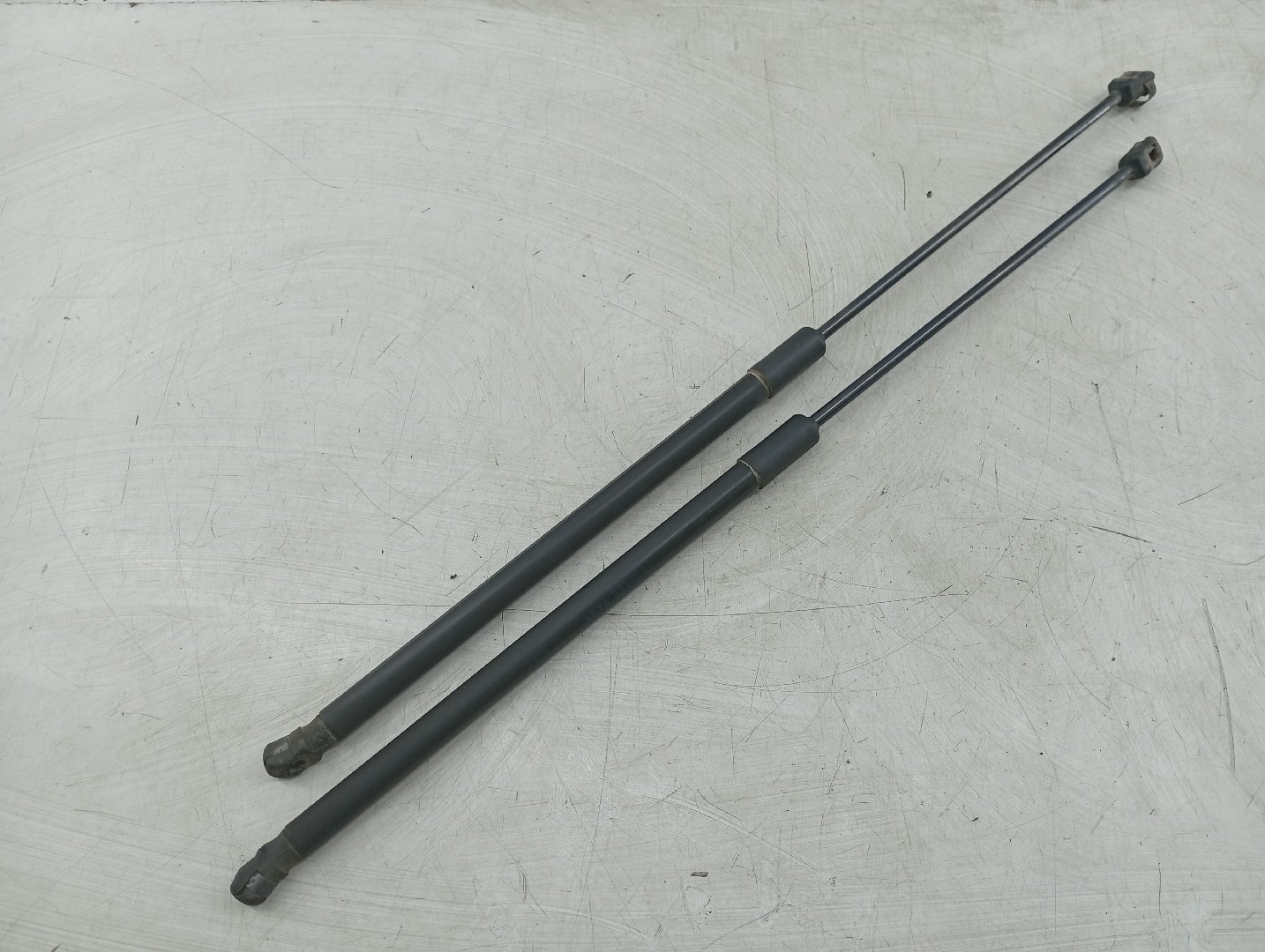 Amortecedores de mala esq. / Dir. MERCEDES-BENZ GLC (X253) | 15 - 