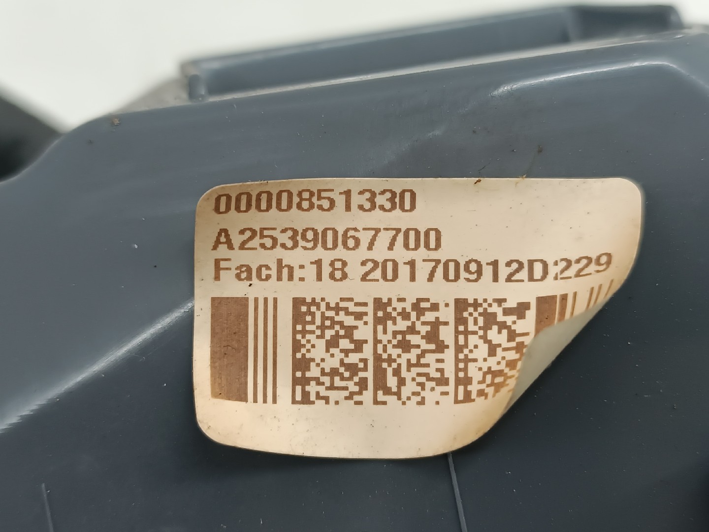 Farolim da Mala Esquerdo MERCEDES-BENZ GLC (X253) | 15 -  Imagem-1