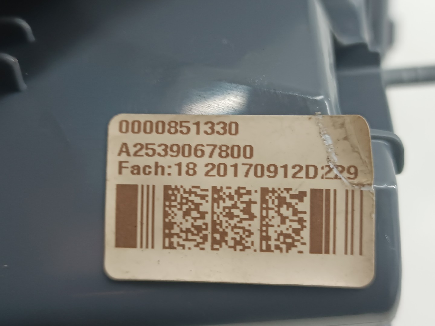 Farolim da Mala Direito MERCEDES-BENZ GLC (X253) | 15 -  Imagem-2