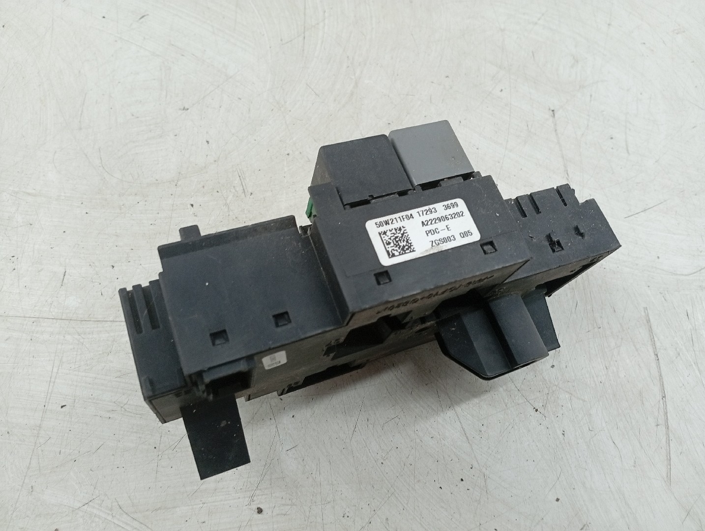 Caixa de Fusíveis MERCEDES-BENZ GLC (X253) | 15 -  Imagem-2