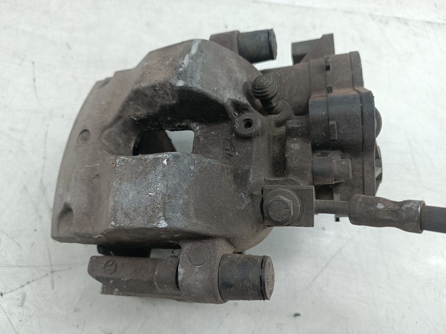 Pinça Travão Esquerda MERCEDES-BENZ GLC (X253) | 15 - 