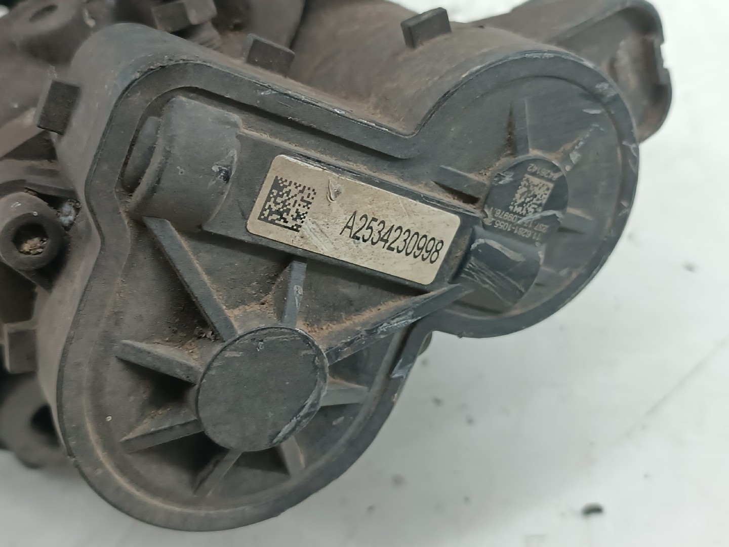 Pinça Travão Esquerda MERCEDES-BENZ GLC (X253) | 15 -  Imagem-1