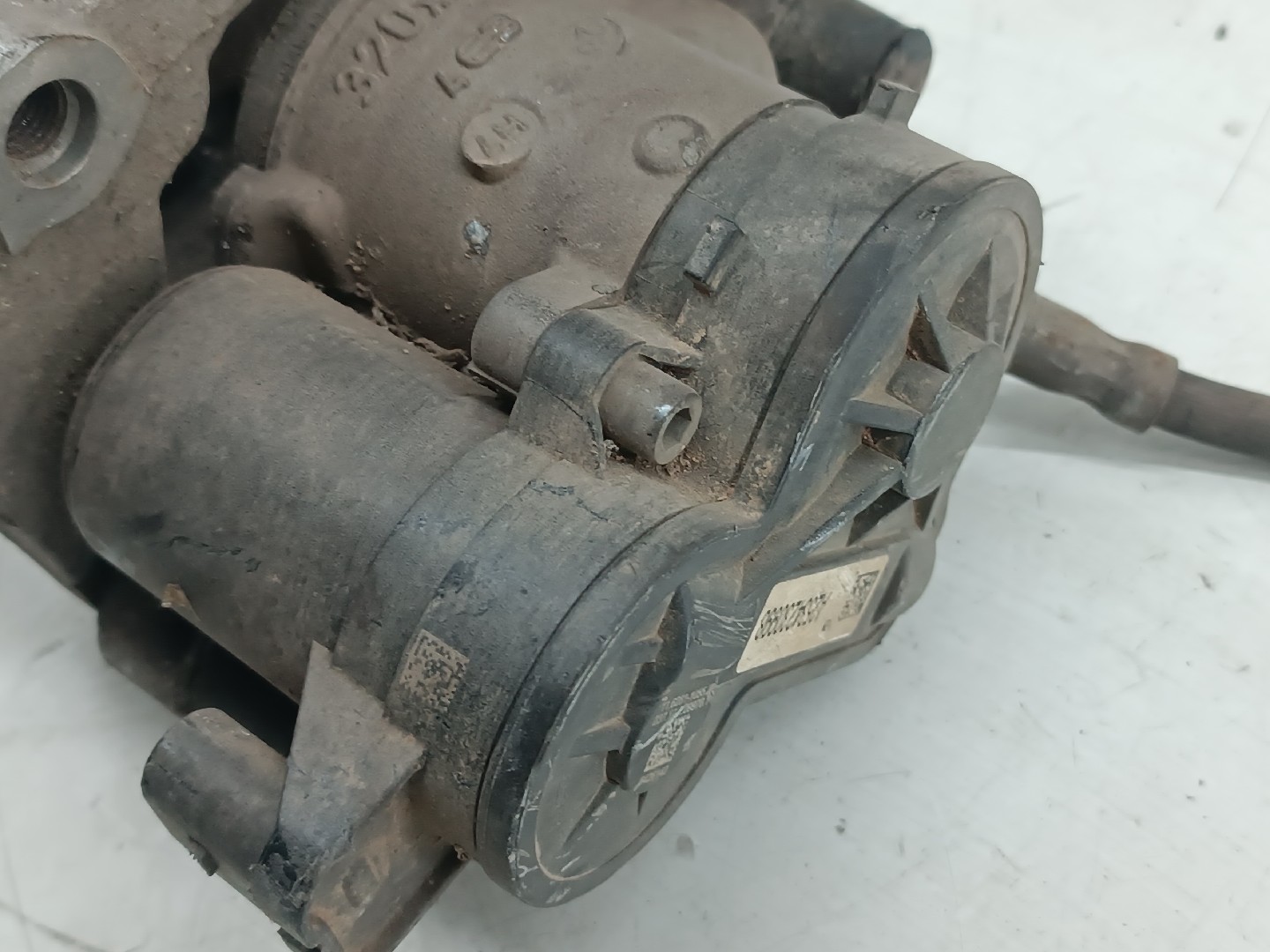 Pinça Travão Esquerda MERCEDES-BENZ GLC (X253) | 15 -  Imagem-4