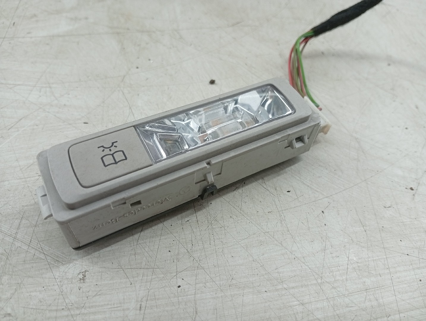 Luz interior MERCEDES-BENZ GLC (X253) | 15 -  Imagem-1