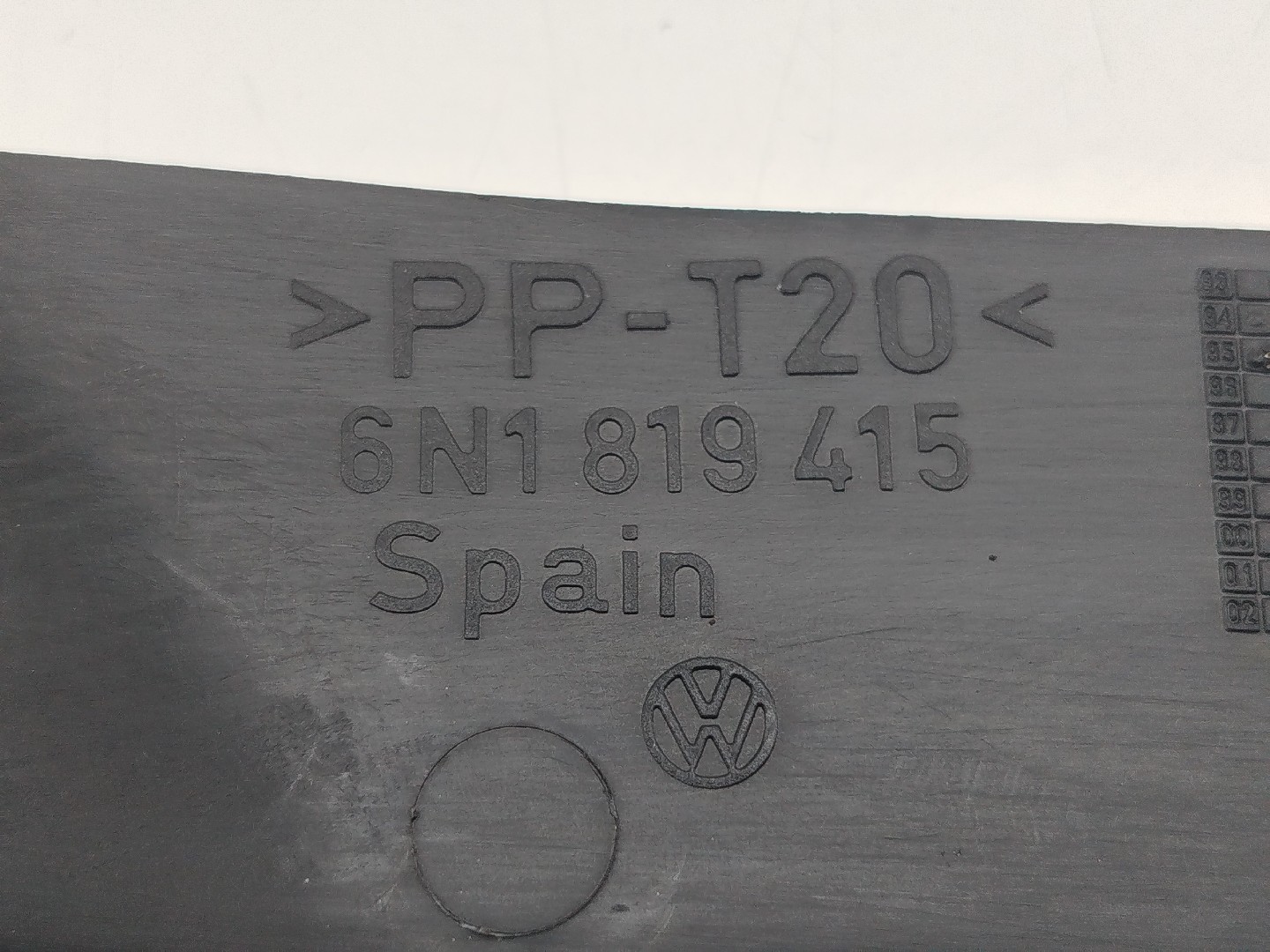 Grelha de torpedo VOLKSWAGEN POLO (6N1) | 94 - 99 Imagem-1