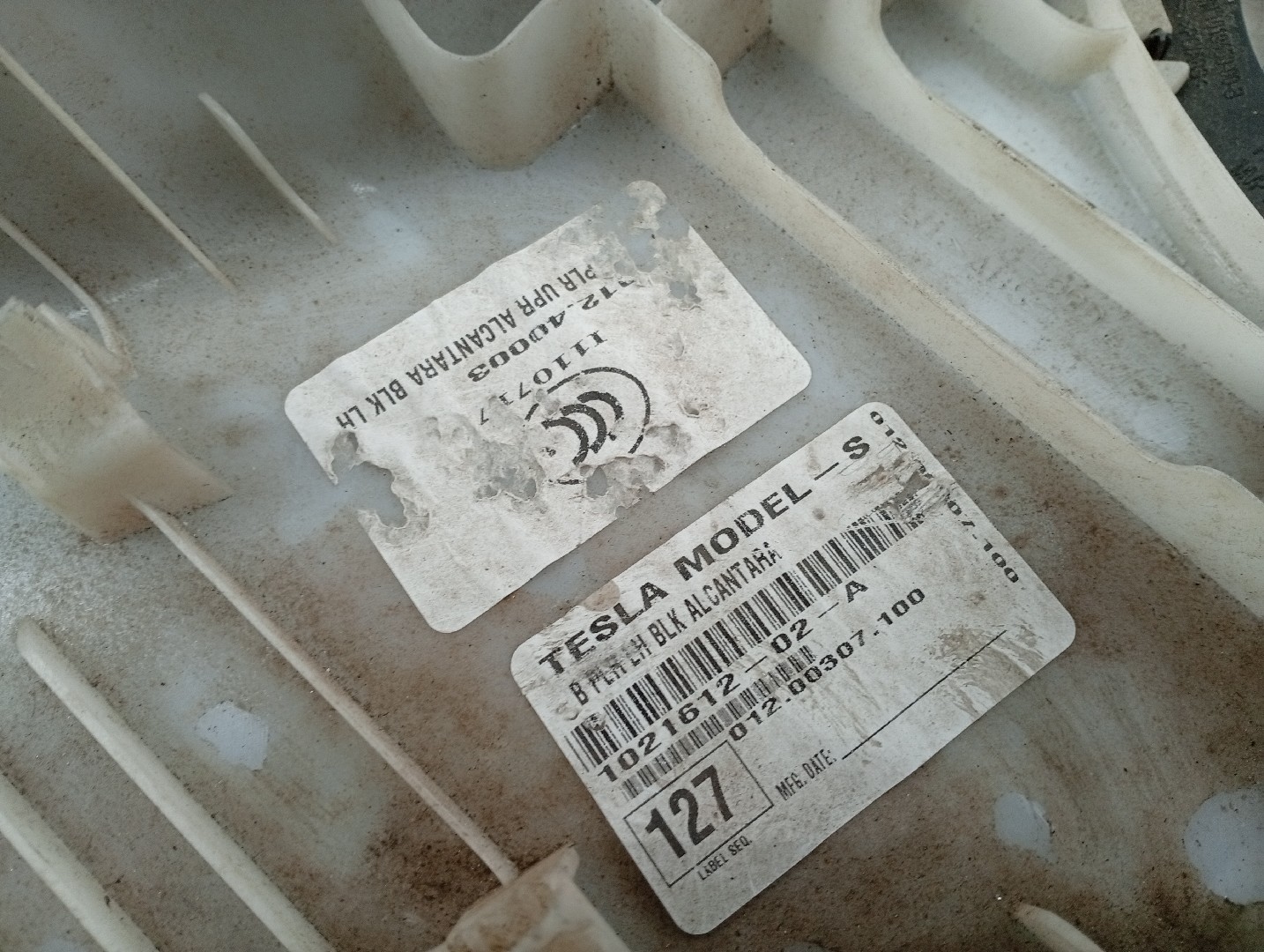 Moldura de pilar B esquerda TESLA MODEL S (5YJS) | 12 -  Imagem-3