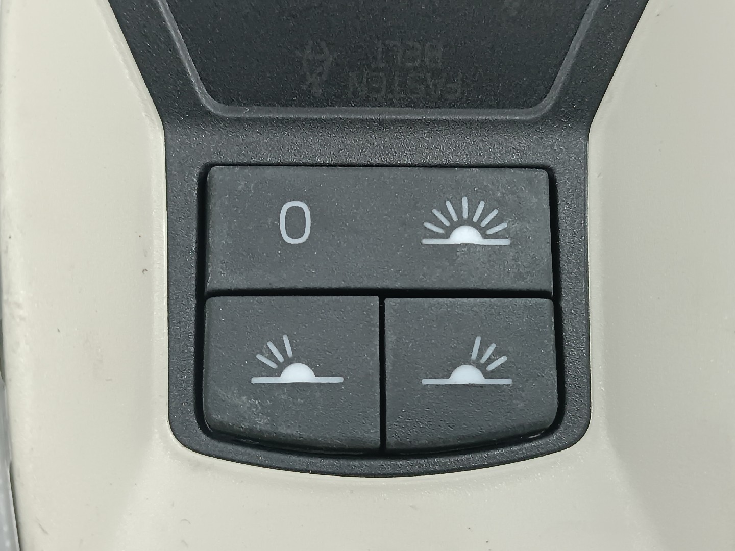 Plafonier VOLVO C30 (533) | 06 - 13 Imagem-4