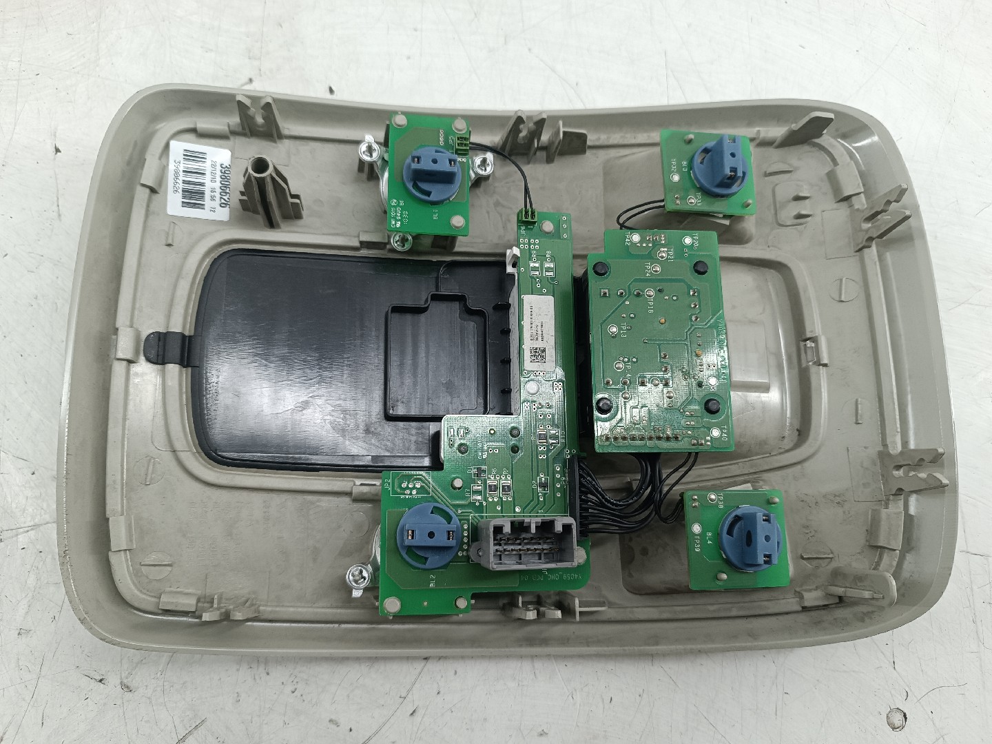 Plafonier VOLVO C30 (533) | 06 - 13 Imagem-2