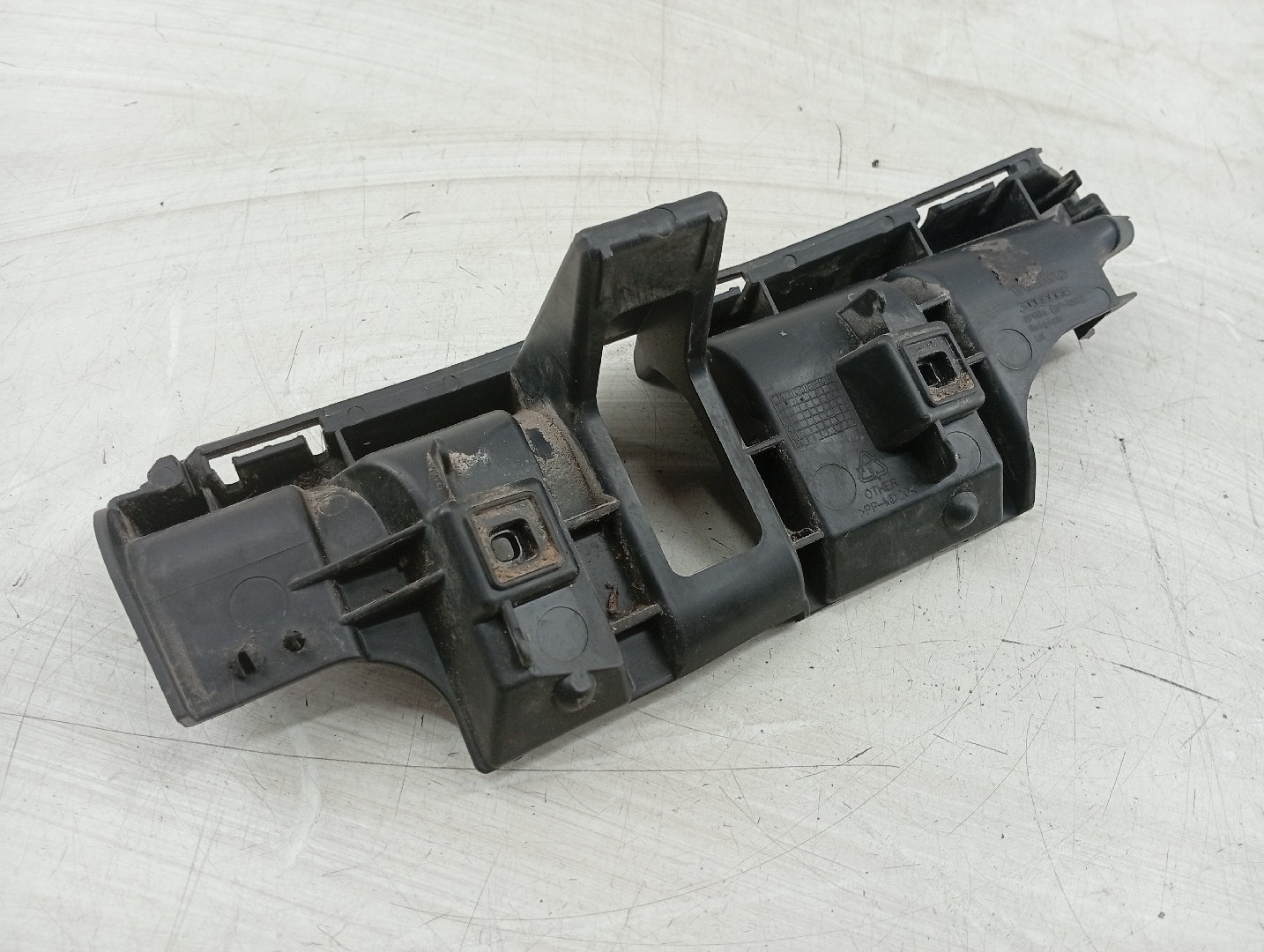 Suporte de montagem de para-choques VOLVO C30 (533) | 06 - 13 Imagem-4